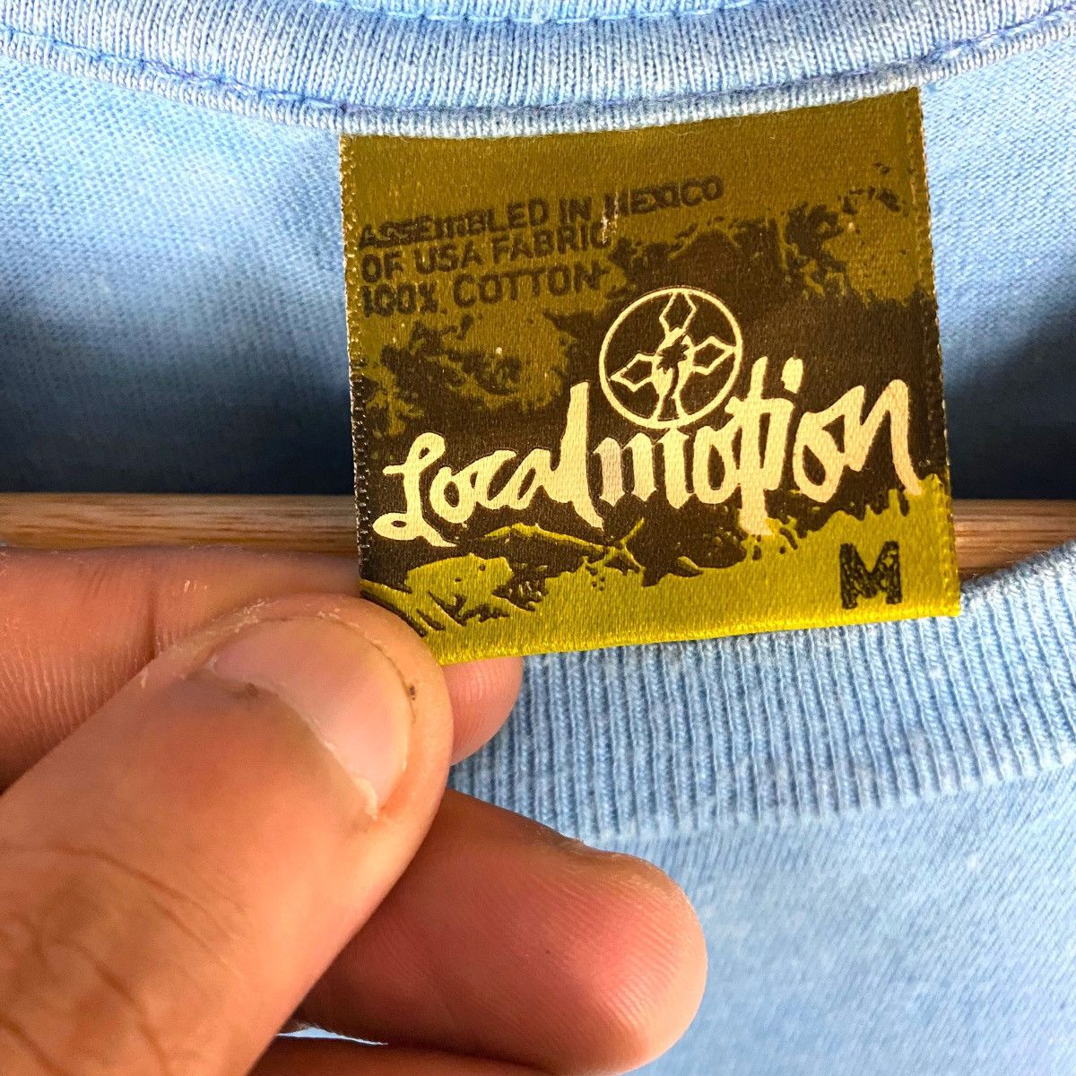 Other VINTAGE 00's LOCAL MOTION MADE IN ALOHA FADED SURF TEE Size US M / EU 48-50 / 2 - 10 Thumbnail