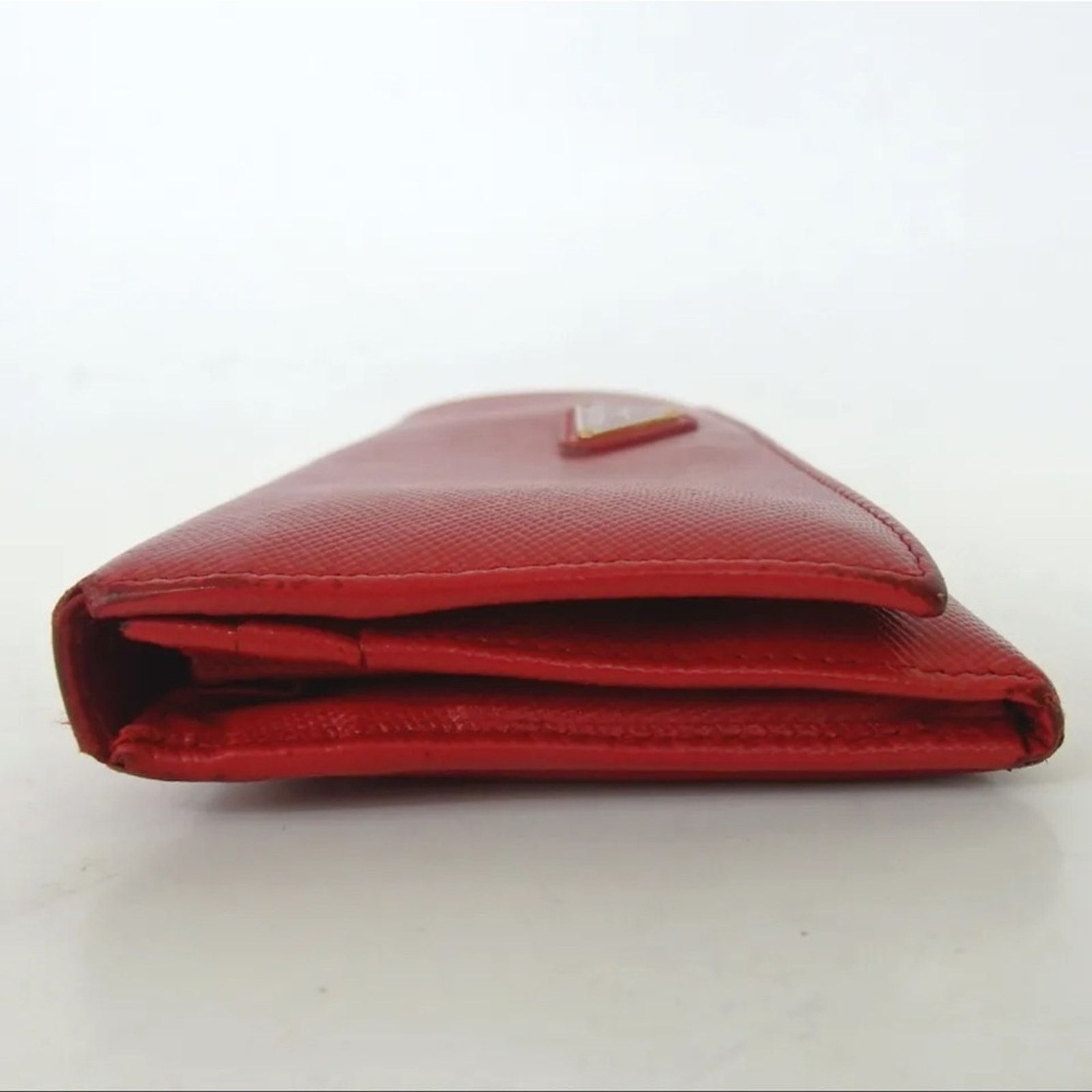 Prada EUC Prada Saffiano Long Wallet Red Size ONE SIZE - 3 Thumbnail