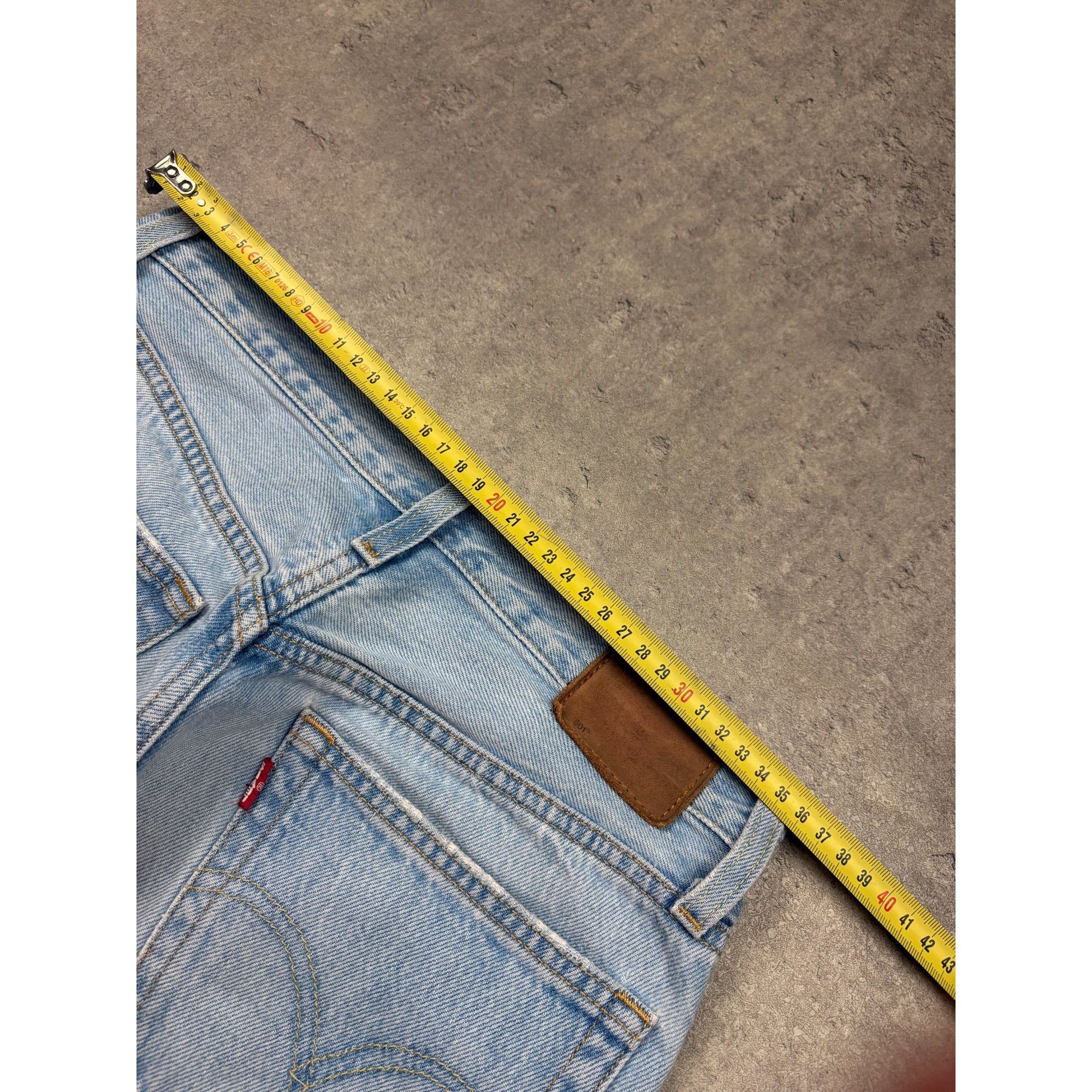 Levi's Levi's 501 Original Women's Jeans - W26 L30 - Light Wash Blu Size 26" / US 2 / IT 38 - 13 Thumbnail