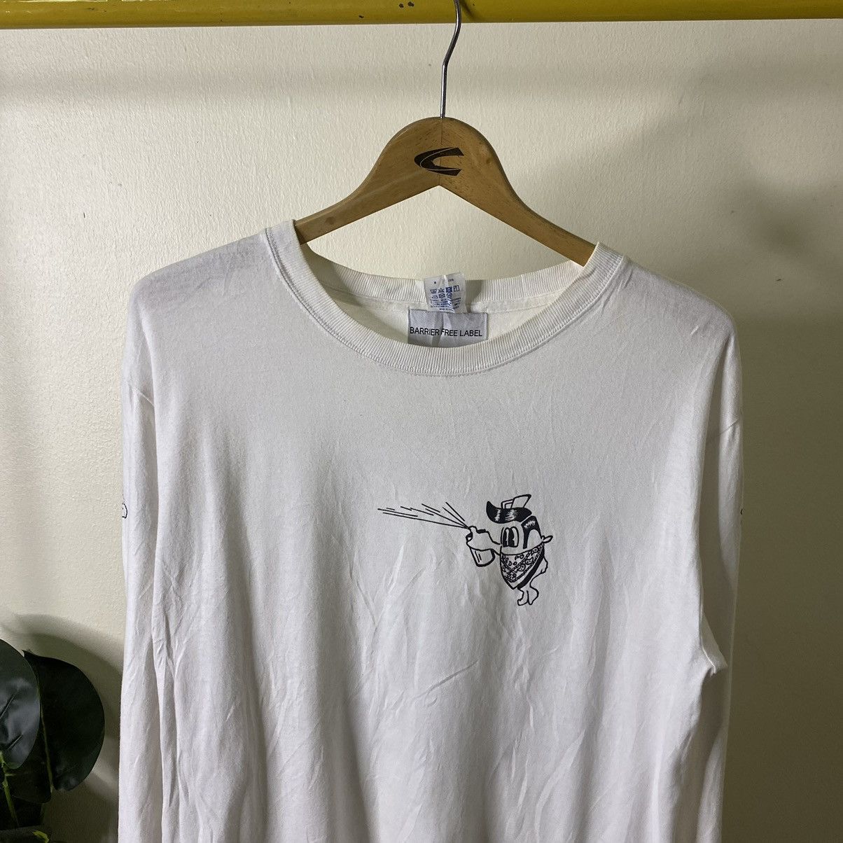 Japanese Brand Barrier Free Label Surf Graffiti Art Design LS Tee Size US M / EU 48-50 / 2 - 6 Thumbnail