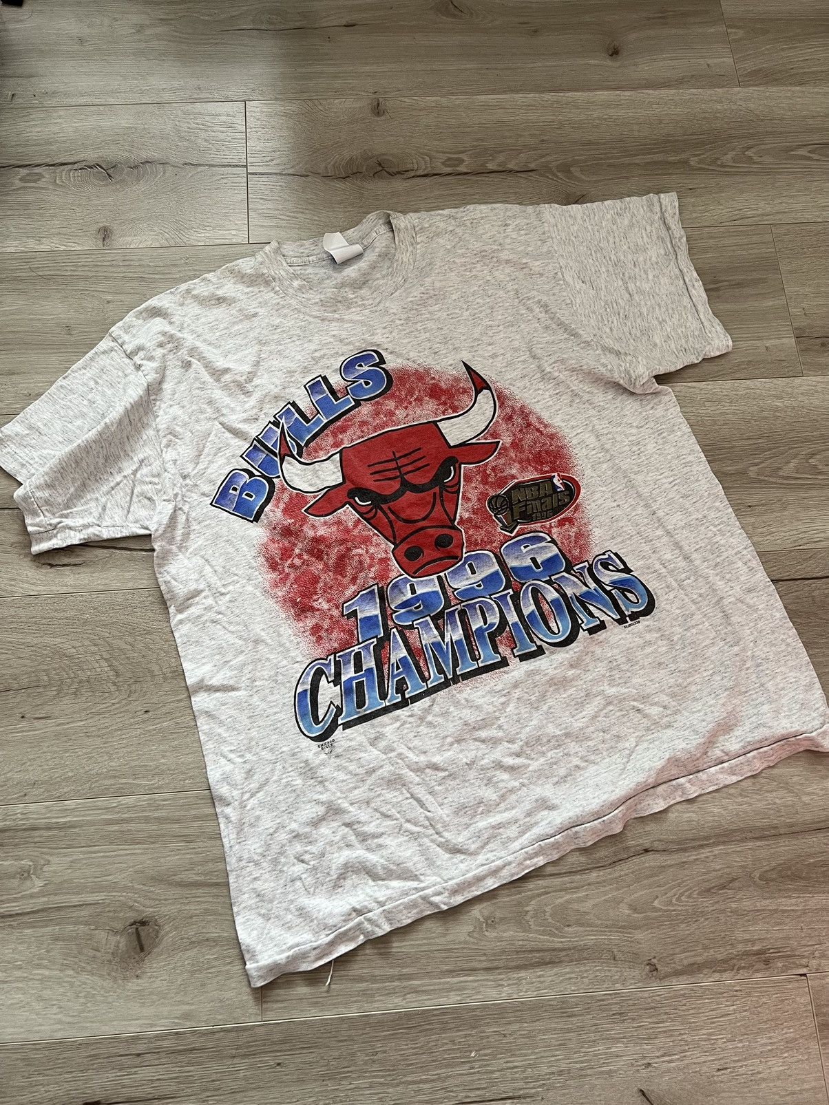 1996 bulls championship shirt clearance