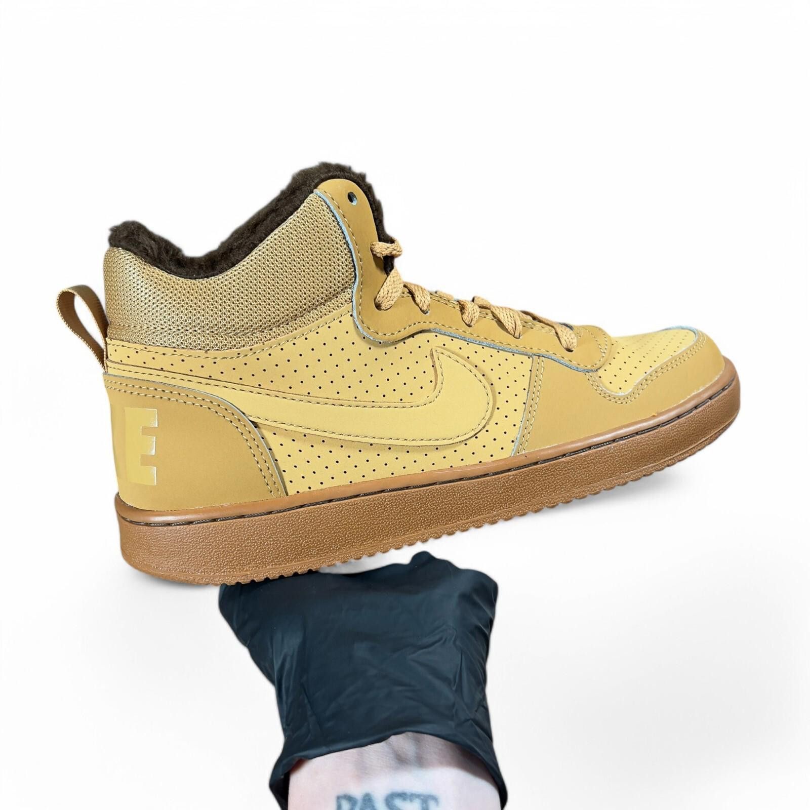 Nike 💥 Nike Court Borough Mid WNTR GS Haystack Trainers UK 5.5 Size US 6 / EU 39 - 2 Thumbnail