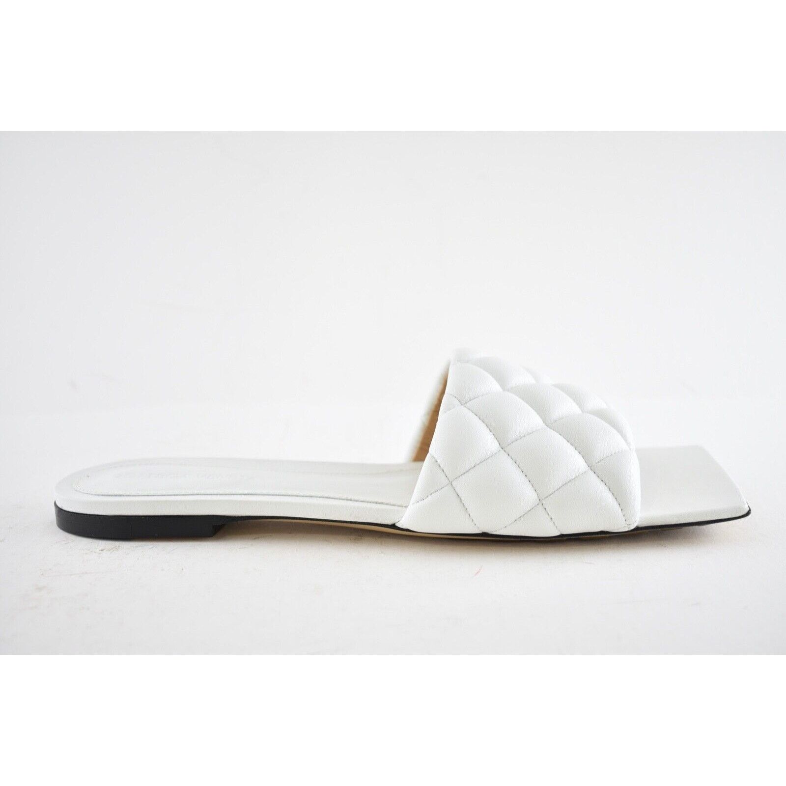 Bottega Veneta Bottega Veneta BV Optic White Padded Leather Quilted Size US 9.5 / IT 39.5 - 3 Thumbnail