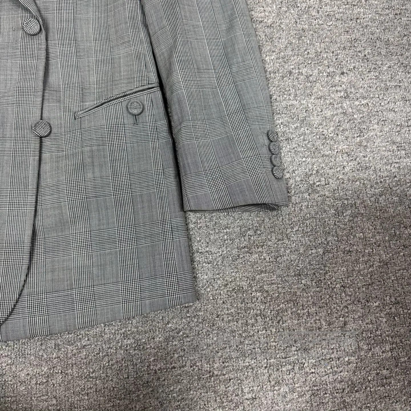 Dior Dior CD brooch; buckle strap; checkered double-breasted su Size 44R - 6 Thumbnail