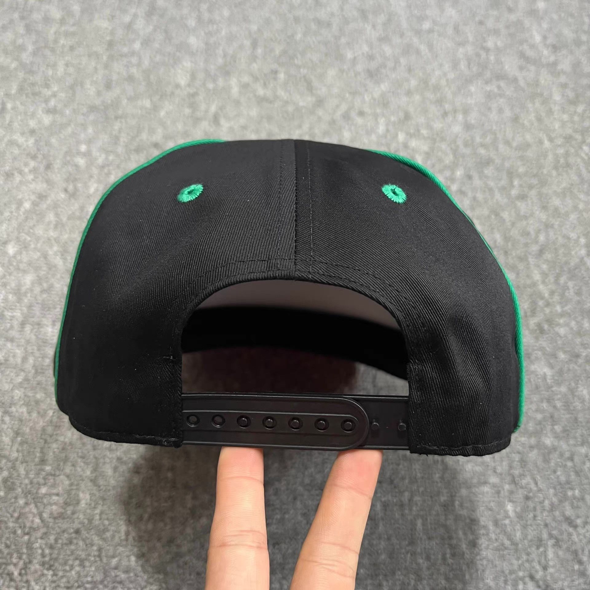 Cross Colours Cross Colours embroidered curved brim baseball cap Q7 Size ONE SIZE - 4 Thumbnail
