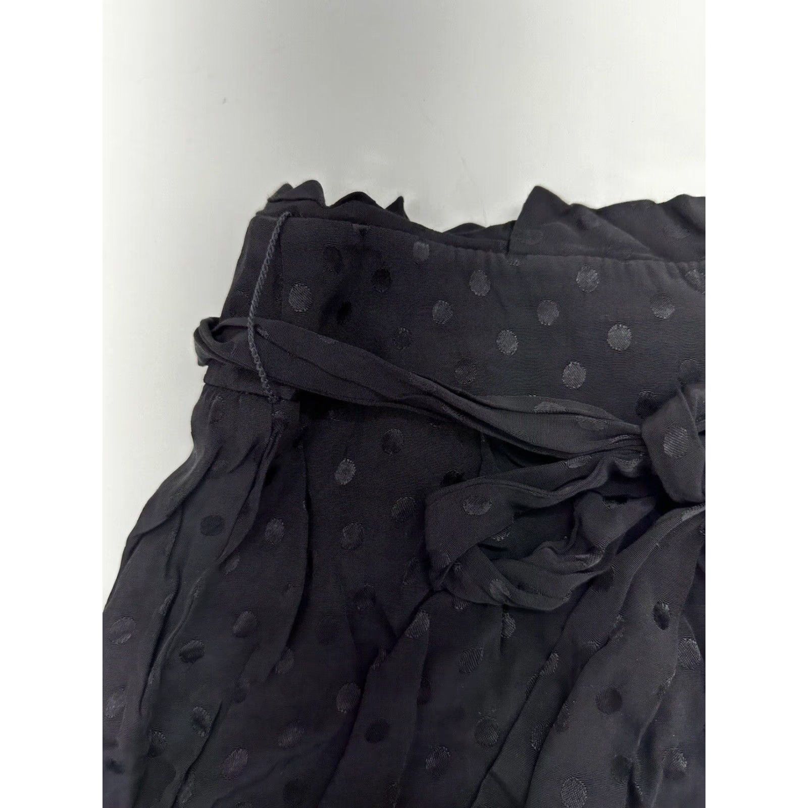 Express Express Womens Shorts Size 2 Midi High Rise Black Polka Dotted Belted Shirt? Size 26" / US 2 / IT 38 - 2 Thumbnail