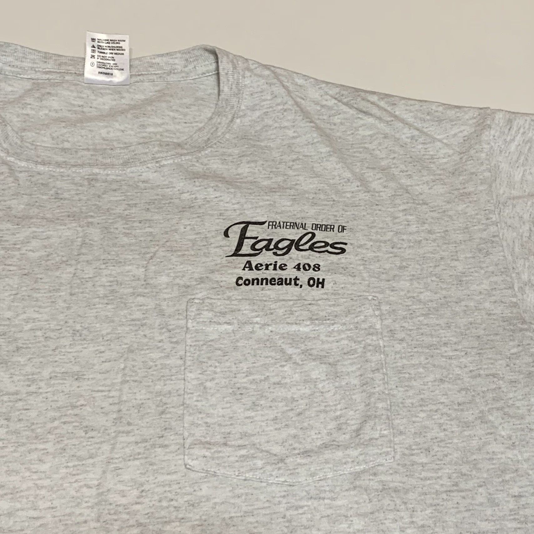 Anvil VINTAGE Fraternal Order Of Eagles Pocket T Shirt Aerie 408 Conneaut OH Men’s XL Size US XL / EU 56 / 4 - 4 Thumbnail