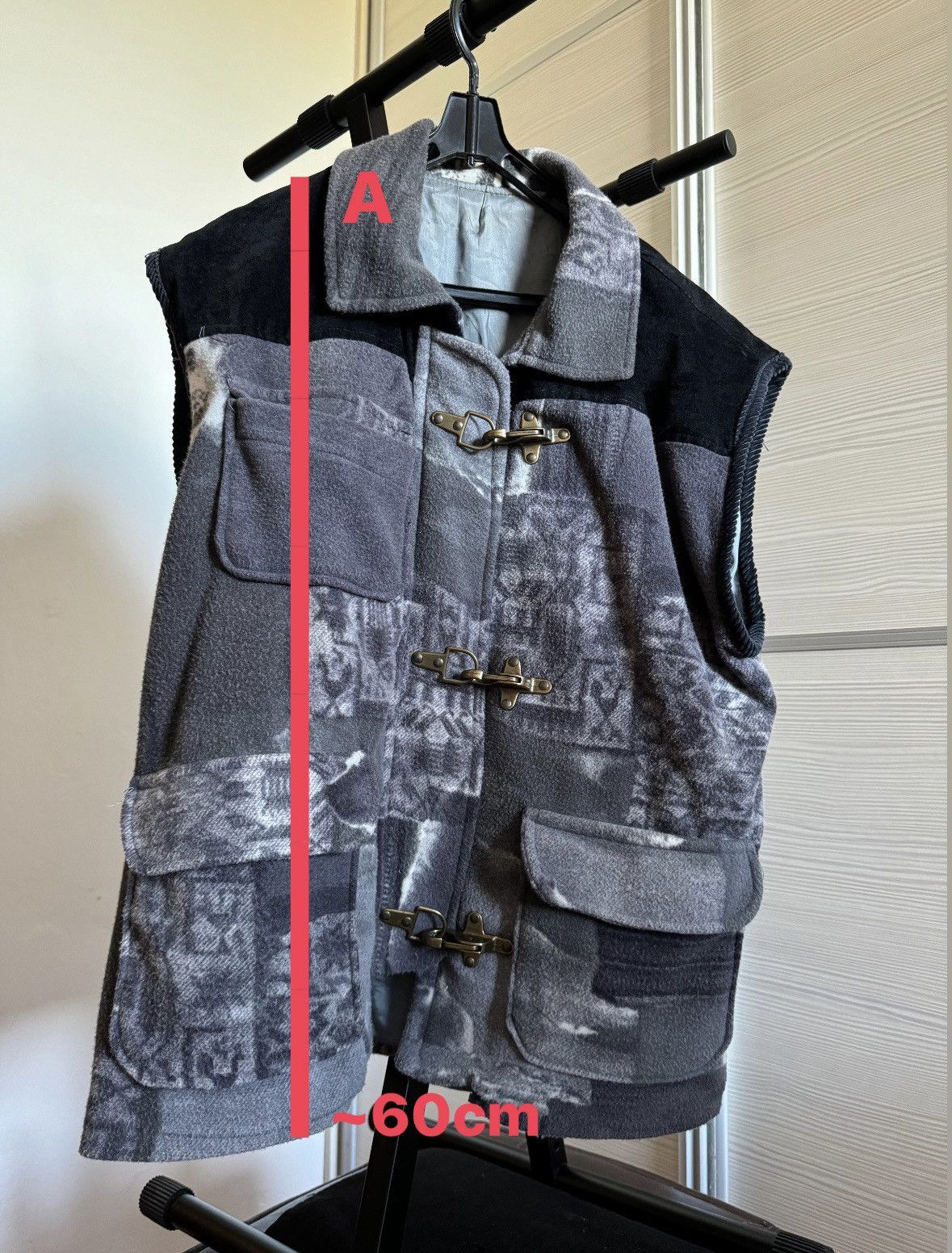 Other Gray Vest with Polar Bears Size US M / EU 48-50 / 2 - 3 Thumbnail