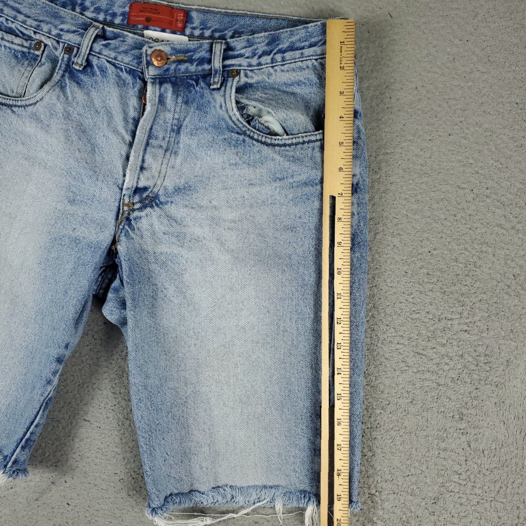 Denime VINTAGE C.P. Company Shorts Mens Bermuda Size 32 Denim Blue Casual Spring Summer Men Size US 32 / EU 48 - 5 Thumbnail