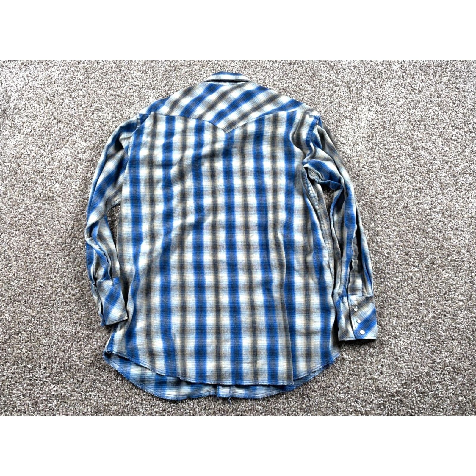Vintage VINTAGE Men's 80s Shadow Plaid Flannel Western Shirt Medium Casual Workwear Gray Blue Pearl Snap Size US M / EU 48-50 / 2 - 3 Thumbnail