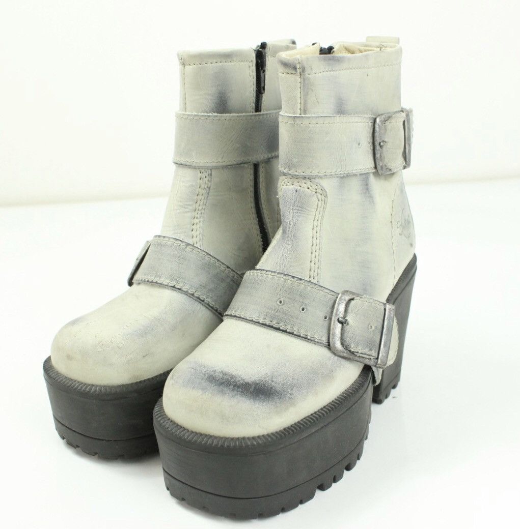 image of Vintage Swear Alternative Platform Boots in White, Women's (Size 6)