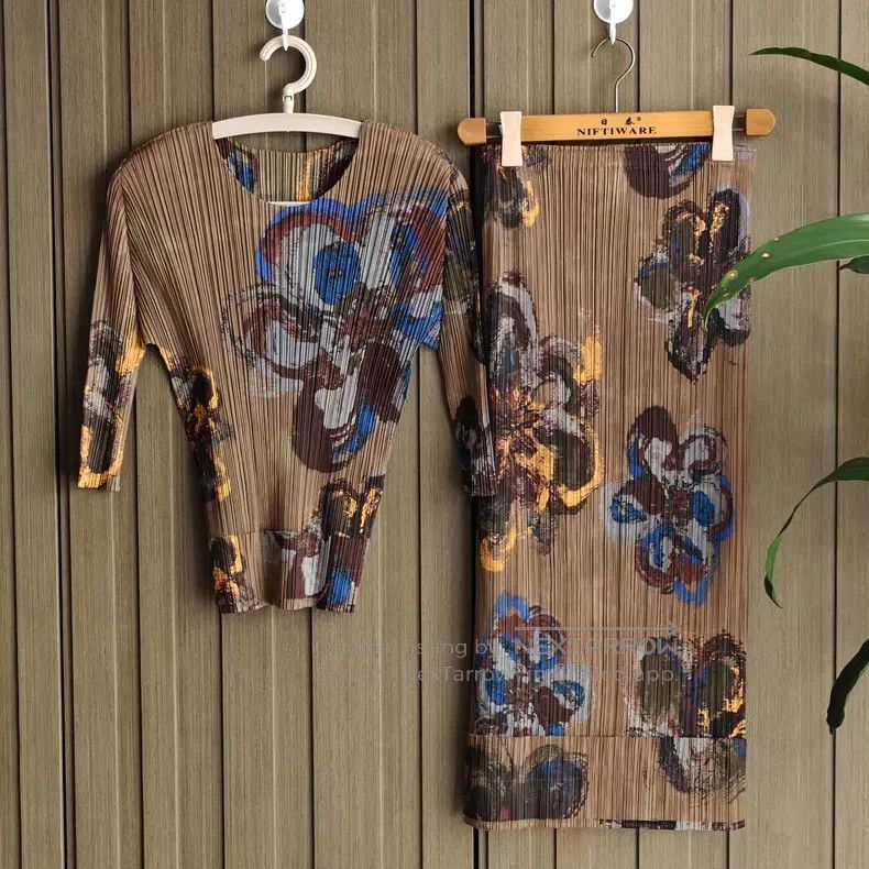 Issey Miyake Issey Miyake Brown Oil Painting Floral Top Size XL / US 12-14 / IT 48-50 - 1 Thumbnail