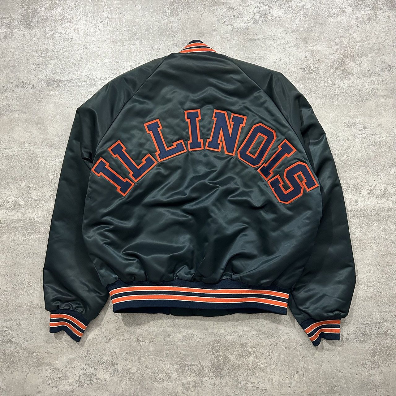 University of on sale Illinois large baseball satin jacket