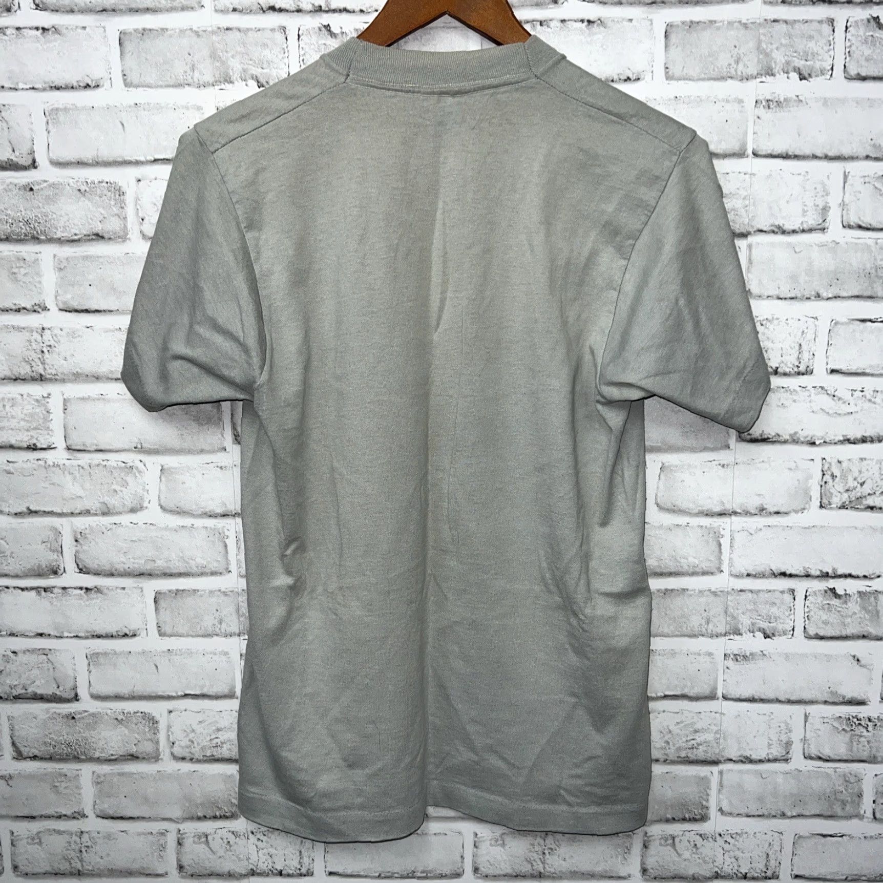 Vintage VTG Best Herd Boogie SINGLE STITCH Screen Stars SKYDIVING TEE Mens L Gray Stitch 1989 Stars Mens L USA Size US L / EU 52-54 / 3 - 5 Thumbnail
