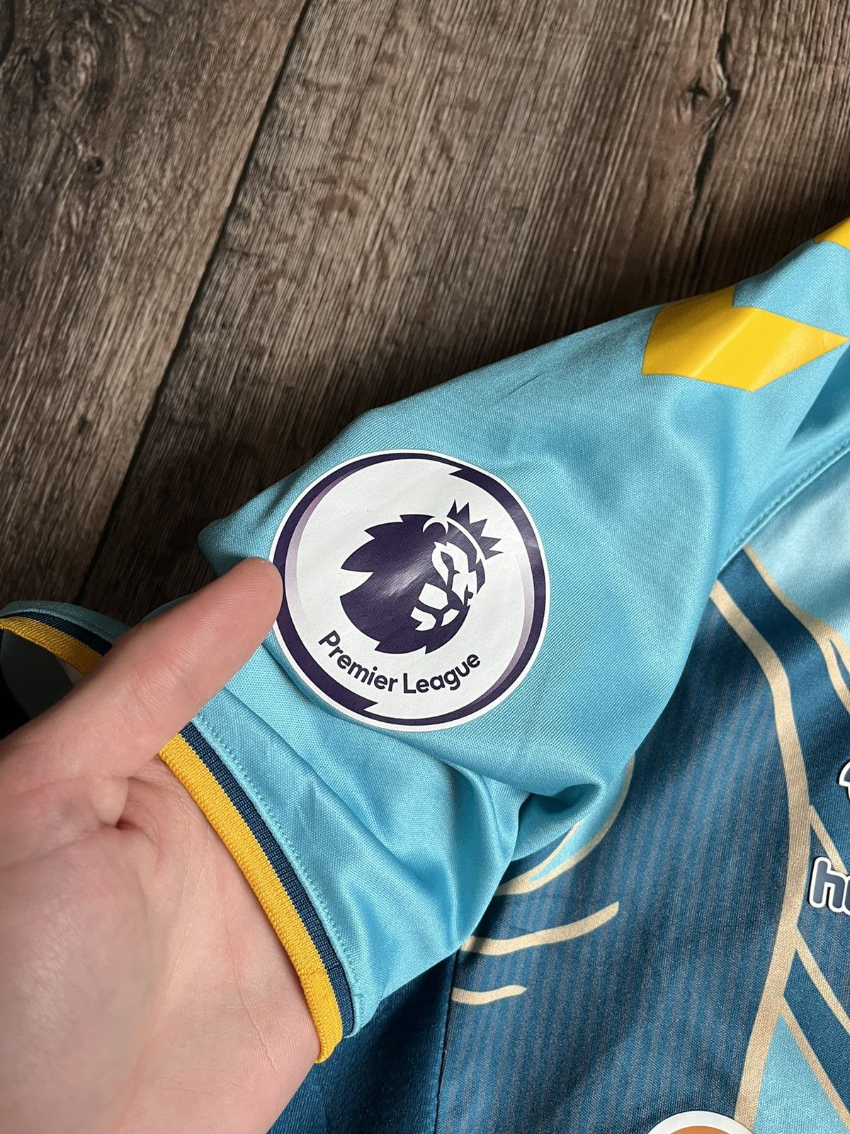 Hummel × Vintage HUMMEL Southampton 2022-2023 Away #21 Timo Livramento Shirt Size US S / EU 44-46 / 1 - 8 Thumbnail
