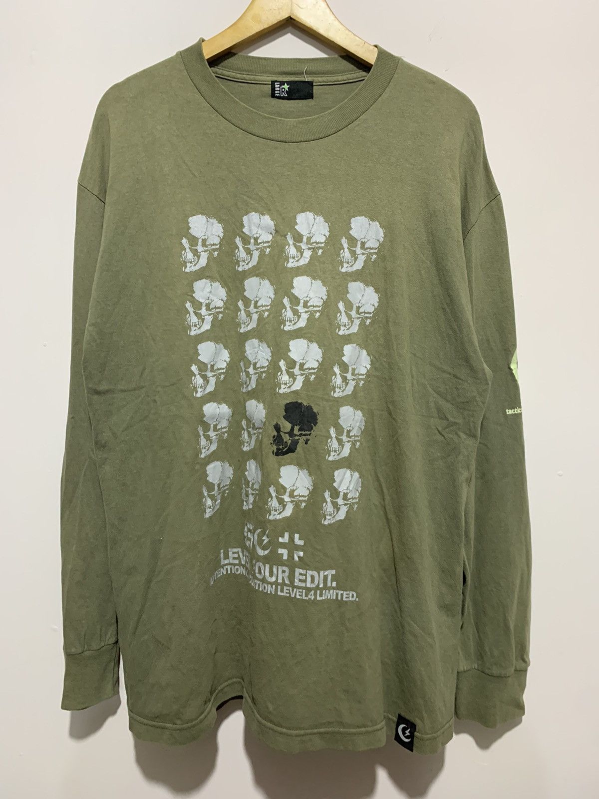 If Six Was Nine 💸BINDINGOFFER💸Level four skull portrait long sleeve Size US L / EU 52-54 / 3 - 1 Thumbnail