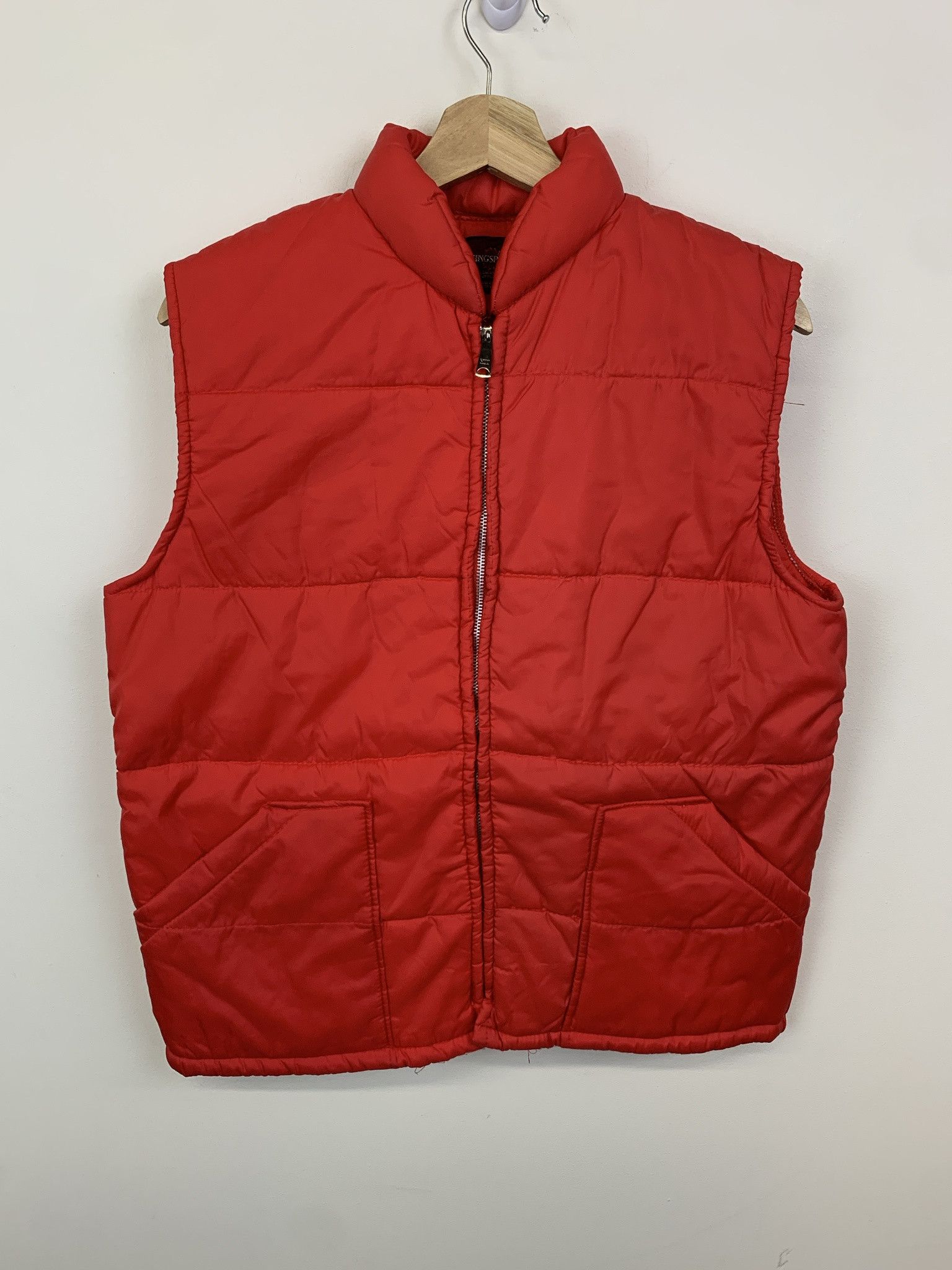 Other Vintage Vest 1980s Kingsport Red Zip Puffer Vest Size S Size US S / EU 44-46 / 1 - 1 Thumbnail