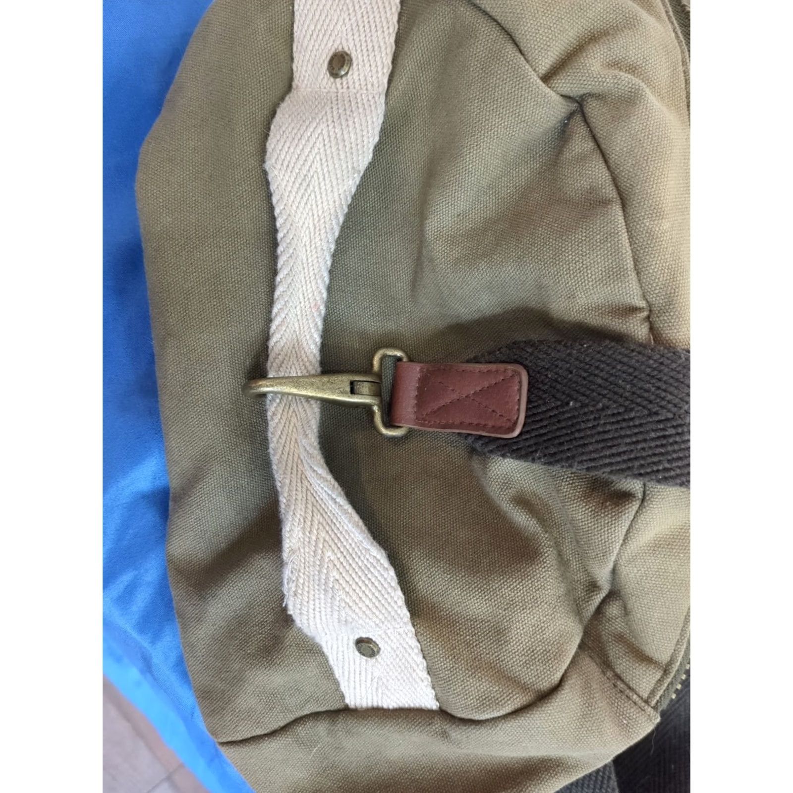 Steve Madden Steve Madden Duffle Bag Mens Olive Green Adjustable Strap Lightweight Polyester Army Green Sports Bag Mens Size ONE SIZE - 5 Thumbnail