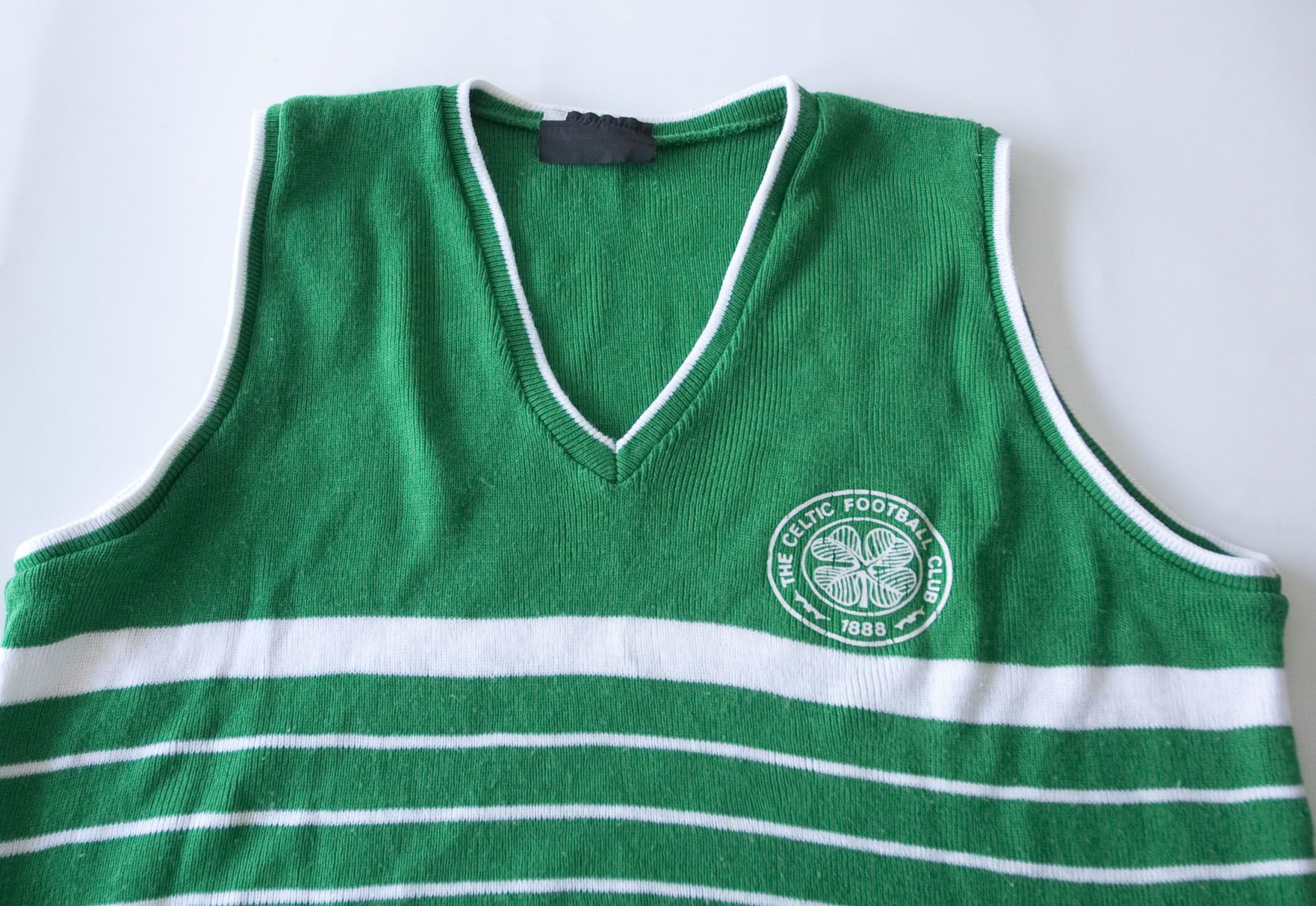 Other The Celtic FC Sweater Vest Football Scotland Size L Green Size US L / EU 52-54 / 3 - 2 Thumbnail