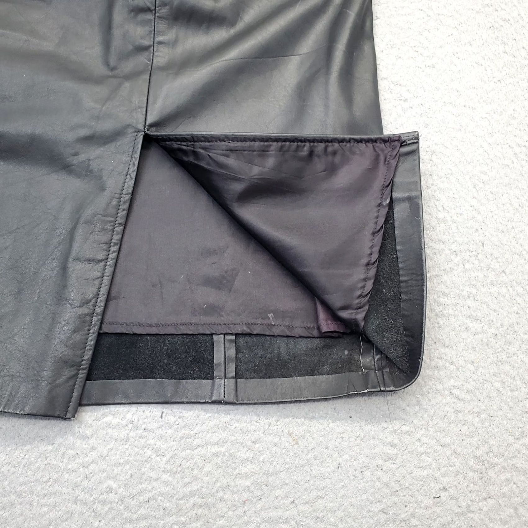 Vintage VINTAGE Northside Skirt Womens 13 Black Leather A-Line Short Pleated Wool? Size 34" / US 12 / IT 48 - 6 Thumbnail