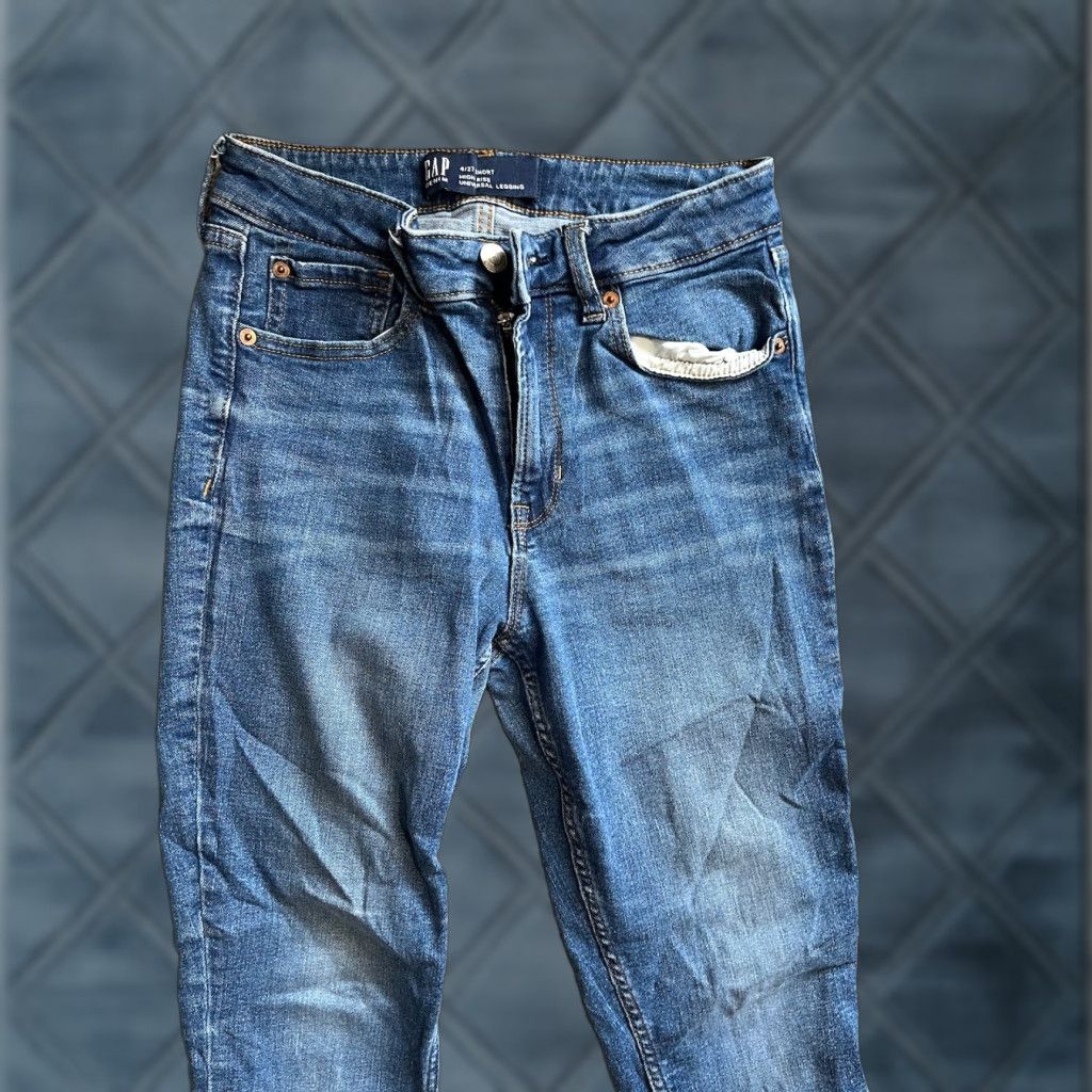 Gap GAP Jeans High Rise Universal Legging Distressed Flaw Short 4/27 27 In 28 In Blue Womens Slimming Stretch Denim Skinny Vintage: No Size 27" / US 4 / IT 40 - 1 Thumbnail