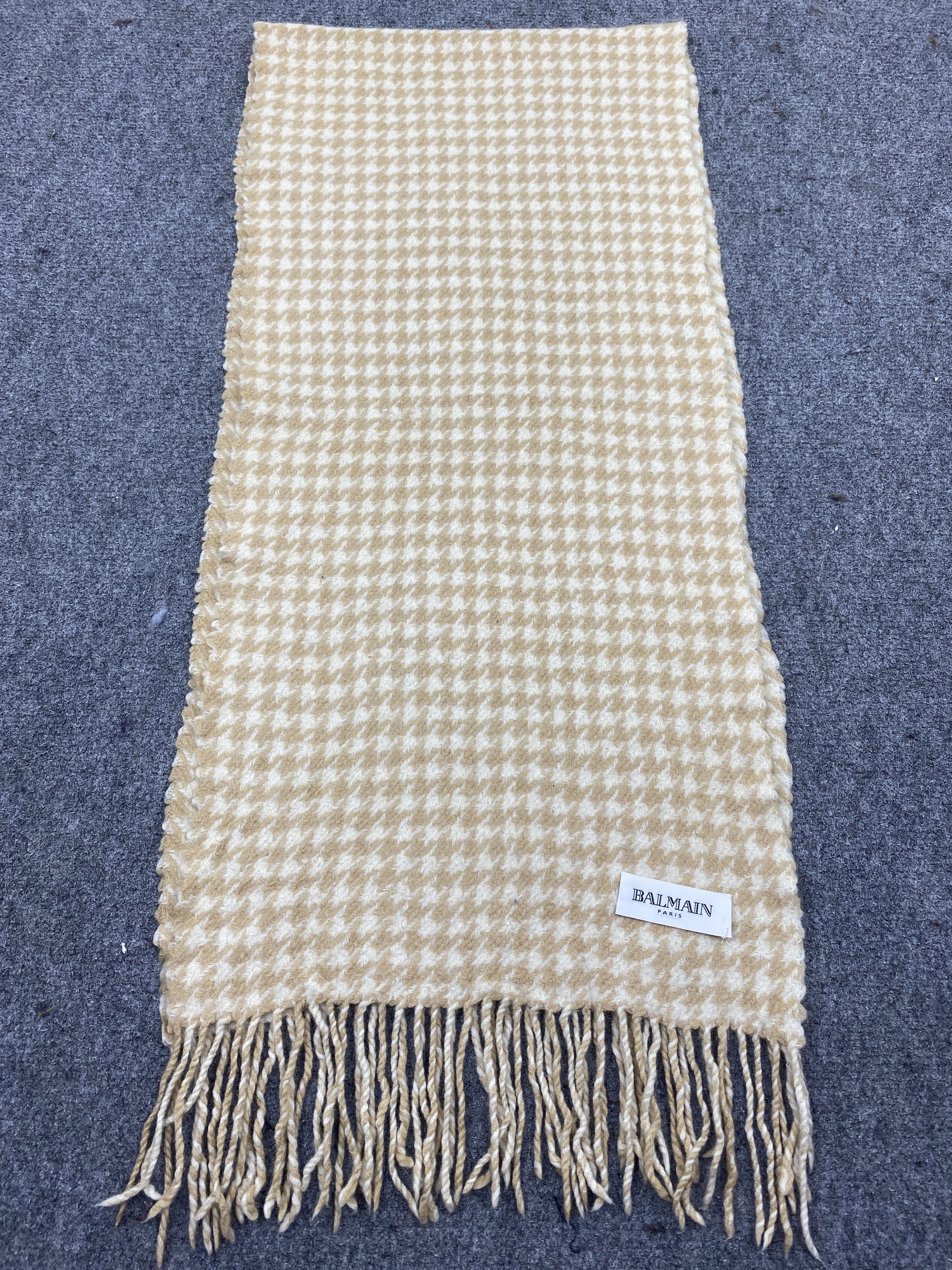 Balmain Balmain Scarf / Muffler / Neckwear - SC0317 Size ONE SIZE - 2 Thumbnail