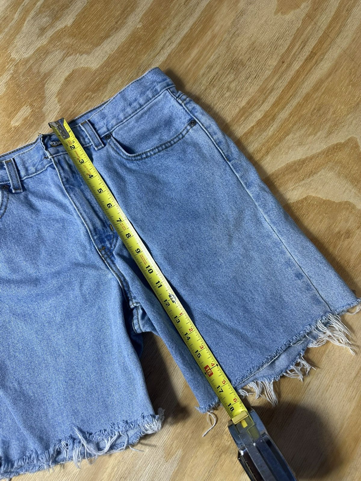 Other Vintage Raw Hem Denim Shorts Light Wash Cutoff Size 30 Jorts Size US 30 / EU 46 - 5 Thumbnail