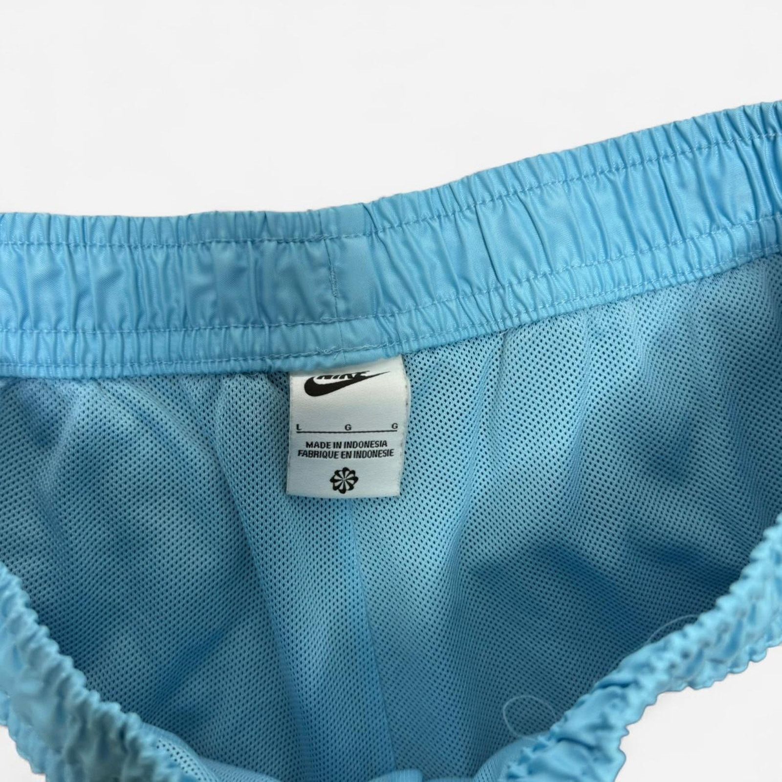 Nike Nike Two Tone Blue Swim Trunks Mesh Lined Size Large Size US 41 - 5 Thumbnail