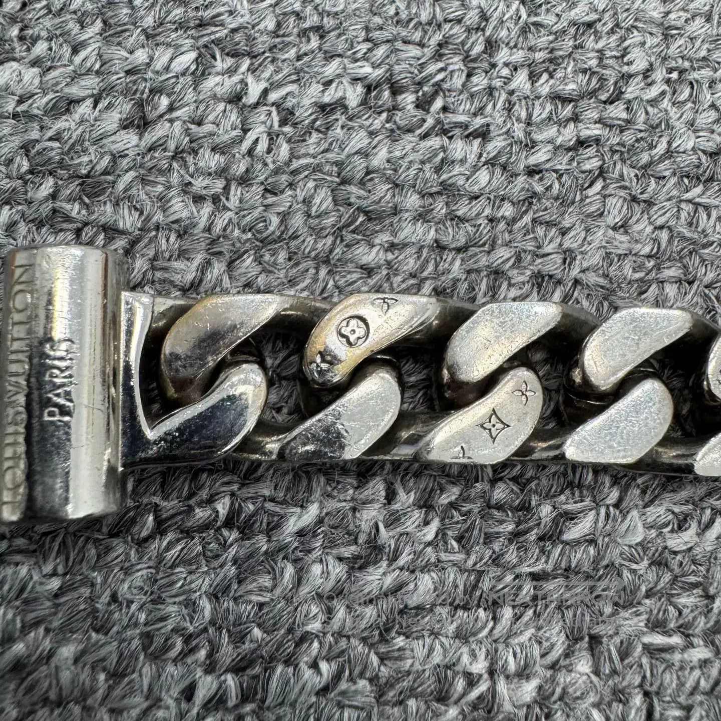 Louis Vuitton Louis Vuitton Silver Cuban Bracelet. Size ONE SIZE - 3 Thumbnail
