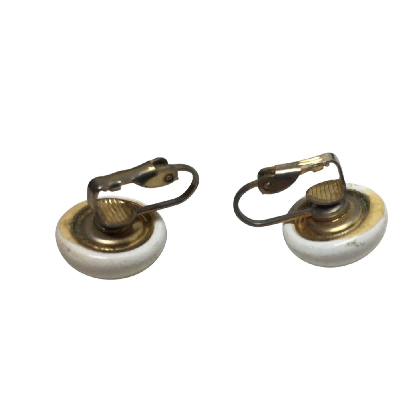 Other Women's Vintage Round Plastic White and Gold Tone clip on Ea Size ONE SIZE - 3 Thumbnail