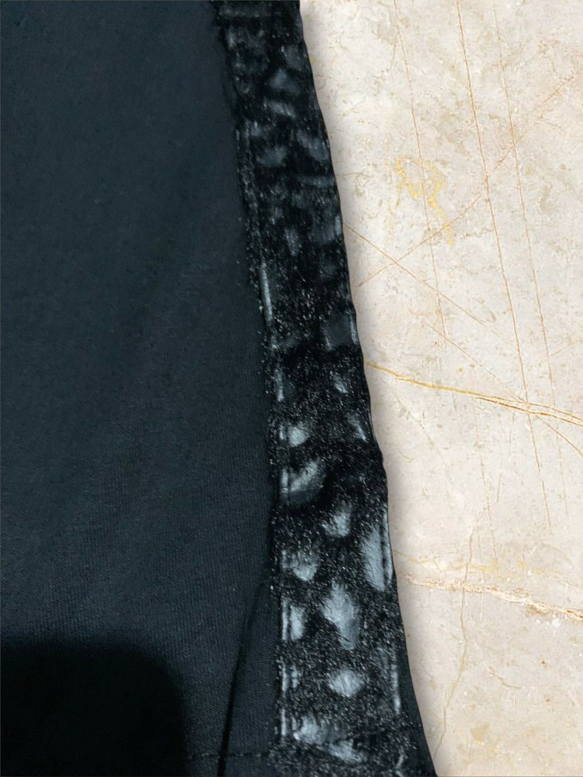 Armani Vintage Armani jeans fur longsleeve Size US L / EU 52-54 / 3 - 8 Thumbnail