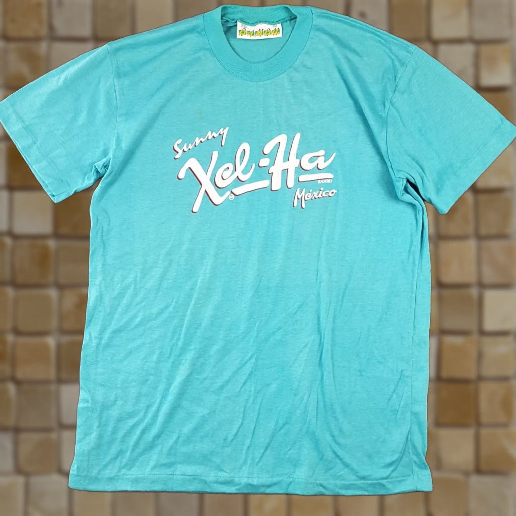 Vintage Vintage 80s Sunny Xel-Ha Mexico Sz Small Blue Beach Travel Single Stitch T Shirt Size US S / EU 44-46 / 1 - 1 Thumbnail