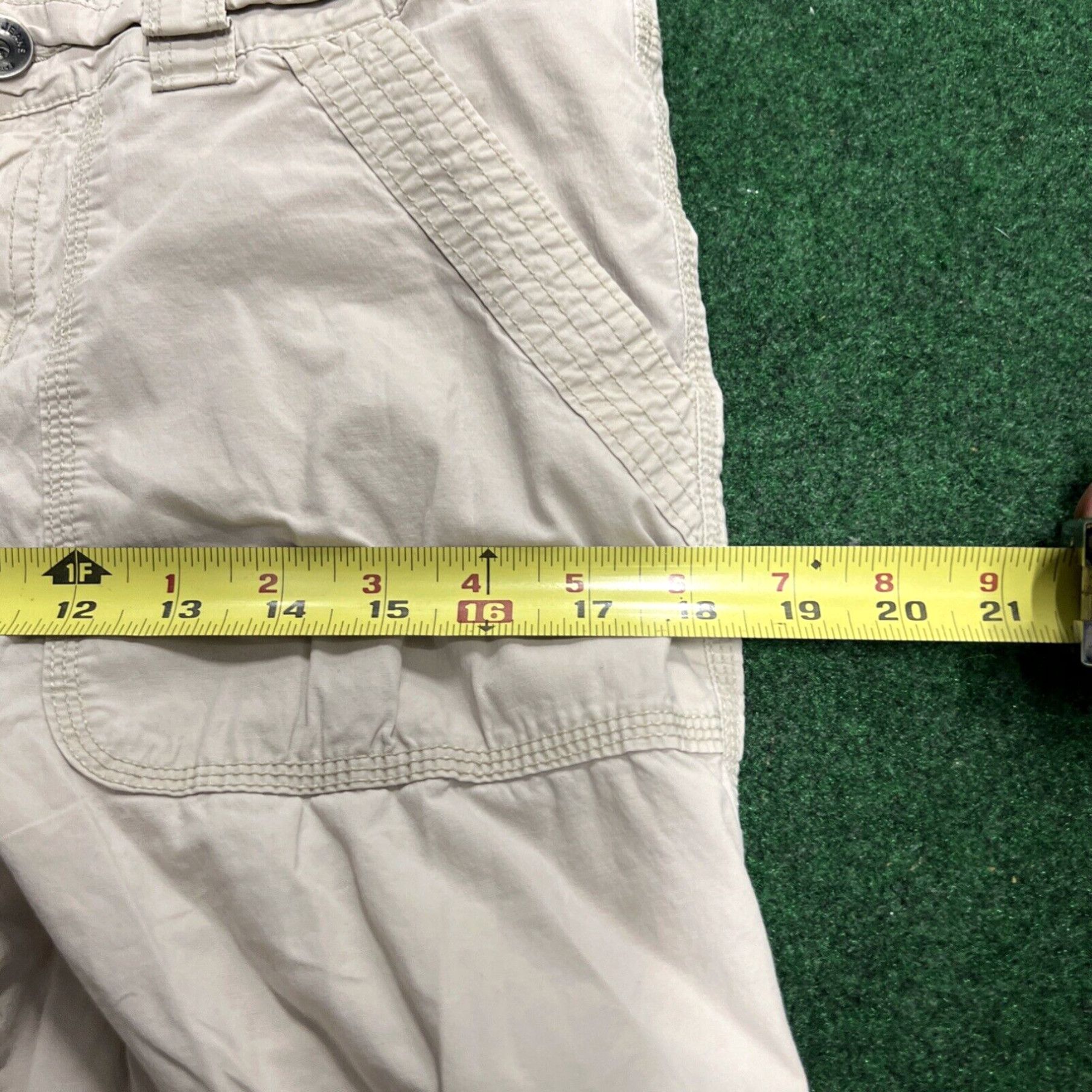 DKNY DKNY Active Cropped Wide Baggy Cargo Pants Women’s Size 10 Y2k Beige Size 32" / US 10 / IT 46 - 7 Thumbnail