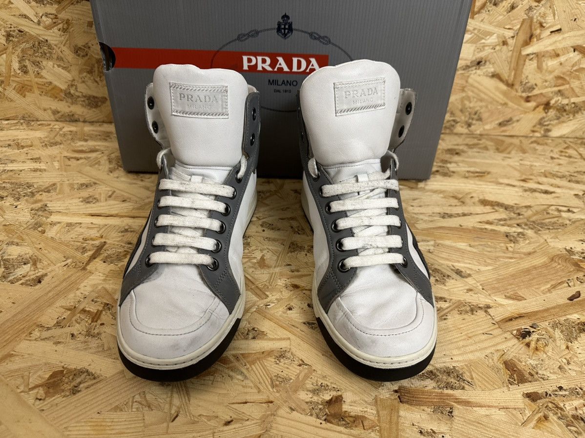 Prada sneakers size 85 US