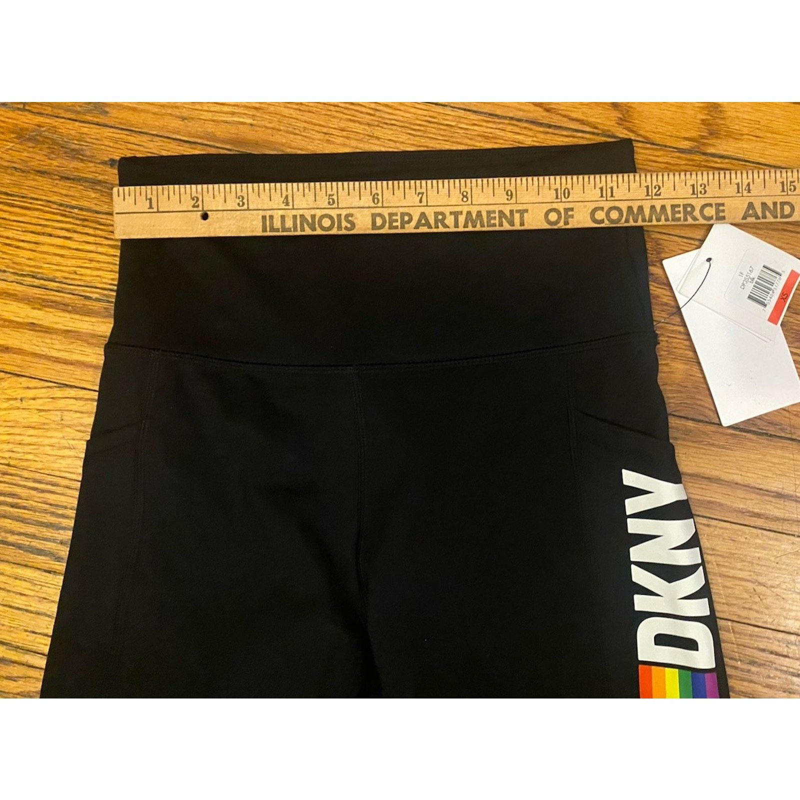 DKNY NWT DKNY Biker Soft Shorts Women’s XS Black Multi Size 25" / US 0 / IT 36 - 3 Thumbnail