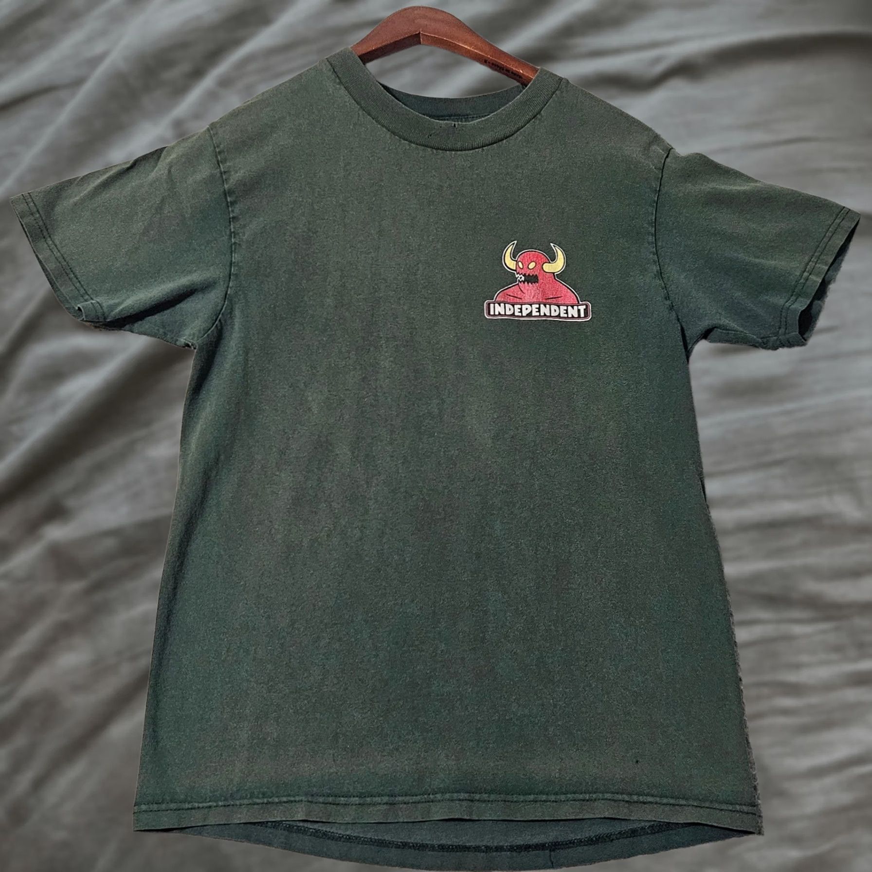 Vintage Independent Shirt Mens S Green Toy Machine Short Sleeve Faded Distresed Size US S / EU 44-46 / 1 - 1 Thumbnail