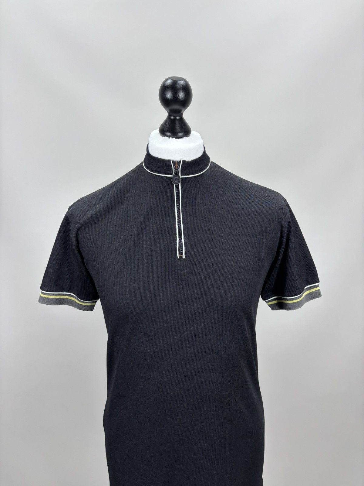 Versace Mens t shirt Versace Jeans Couture Size M Color Black Size US M / EU 48-50 / 2 - 2 Thumbnail