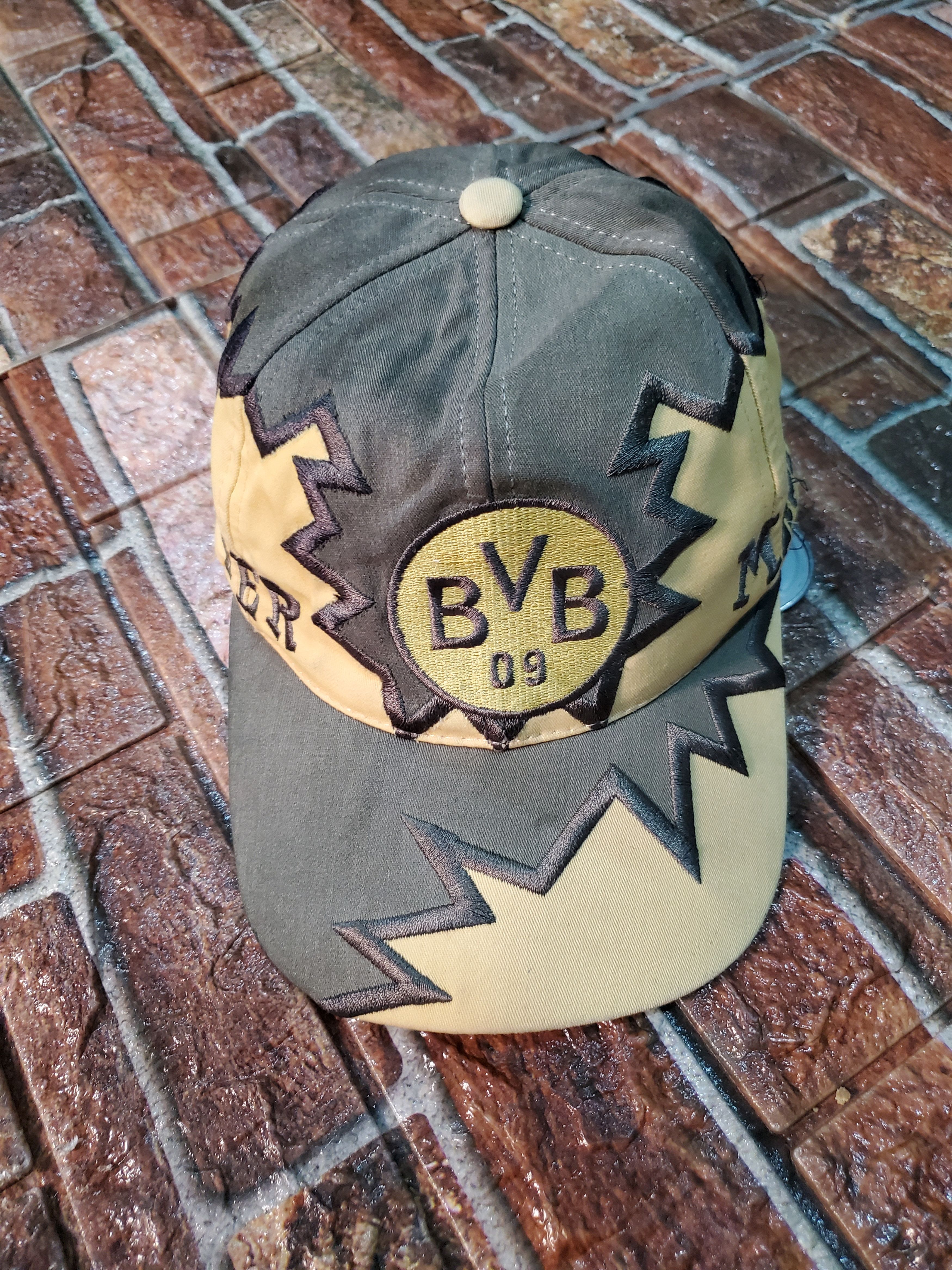 Nutmeg × Vintage Borussia Dortmund BVB vintage hat Size ONE SIZE - 1 Thumbnail