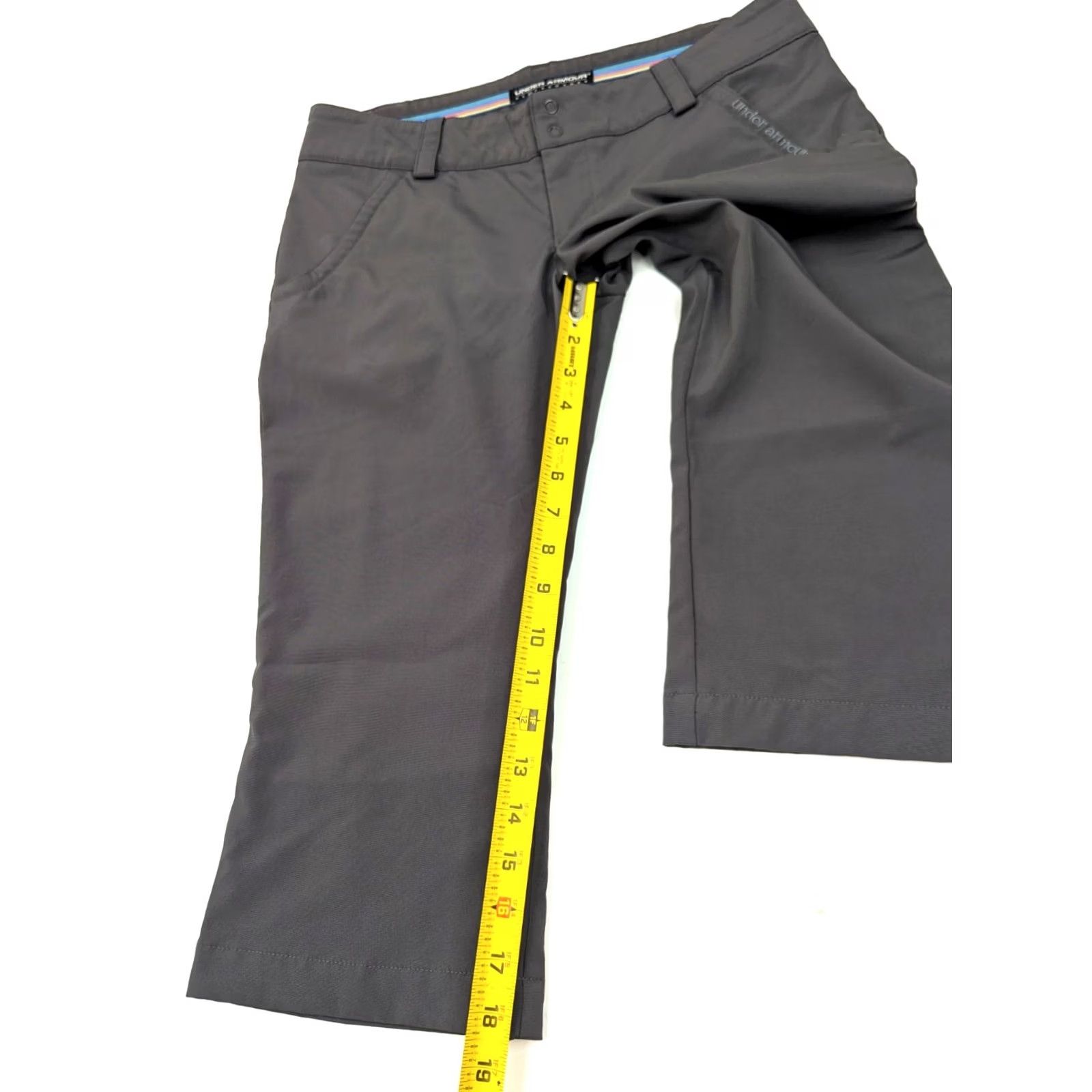 Under Armour Under Armour Performance Golf Capri Pants Women 8 Gray Wicking Stretch Capris 32 Inseam 18.5in 4-Pocket Design Regular Fit Size 30" / US 8 / IT 44 - 3 Thumbnail
