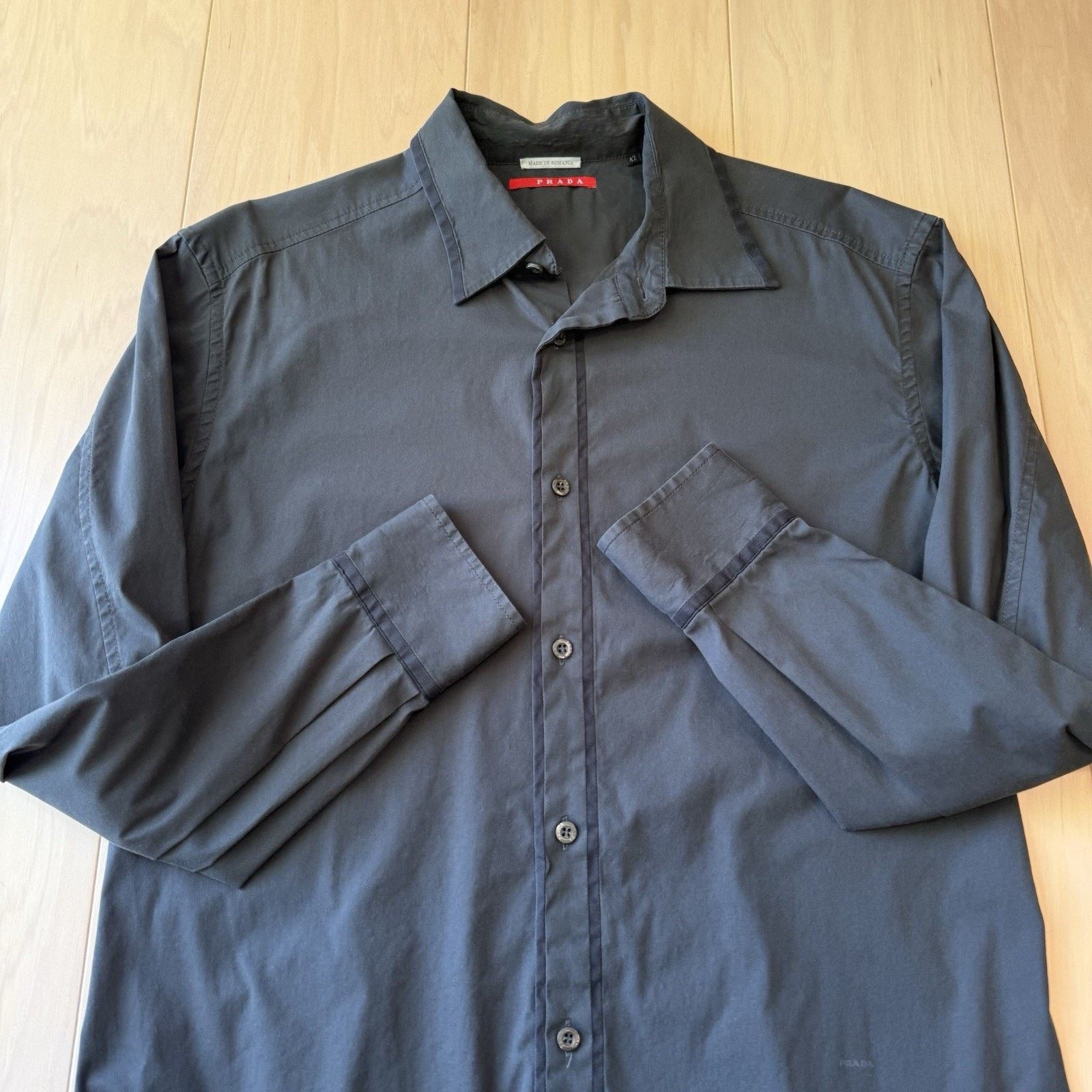 Prada Prada Shirt 42 Black Made Romania Casual Button Up New York Size US M / EU 48-50 / 2 - 4 Thumbnail