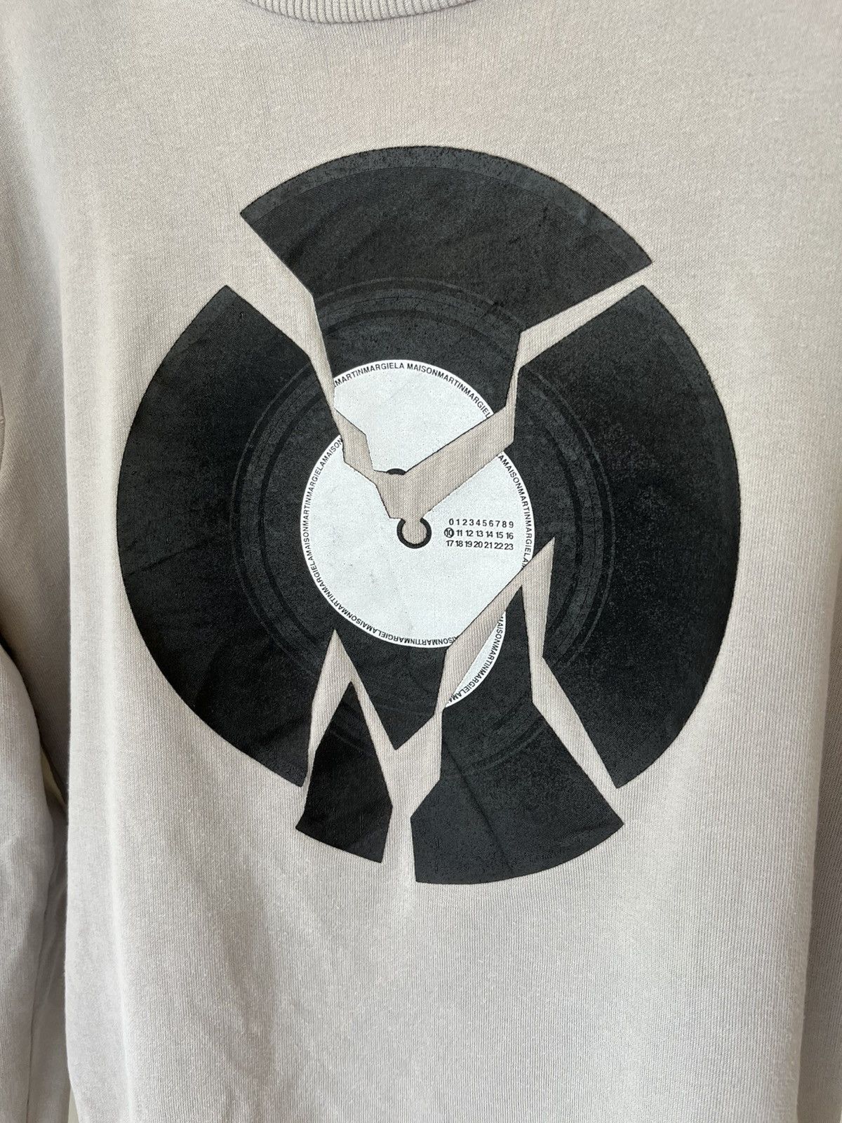 Maison Margiela Margiela Broken Vinyl Sweatshirt Size US M / EU 48-50 / 2 - 2 Thumbnail