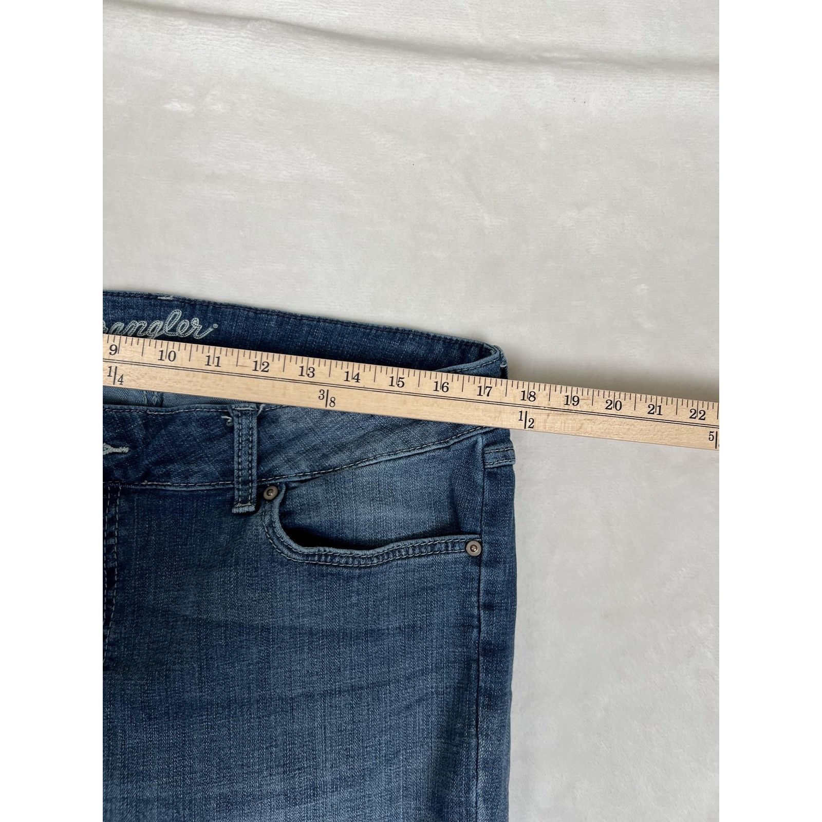 Wrangler Wrangler Straight Leg Jeans Women's 15 Blue Medium Wash Regu Size 34" / US 12 / IT 48 - 5 Thumbnail