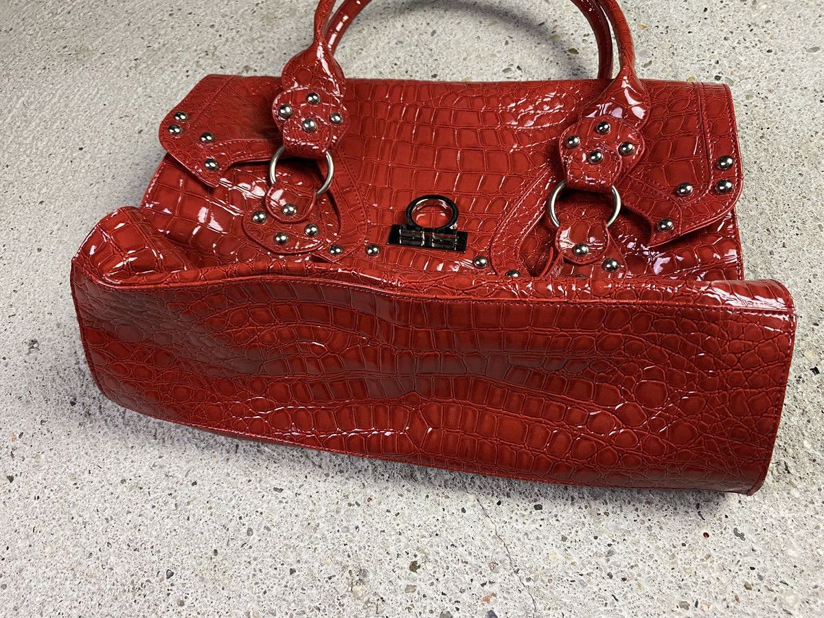 Japanese Brand Vintage hand bag red y2k fashion japan leather Size ONE SIZE - 10 Thumbnail