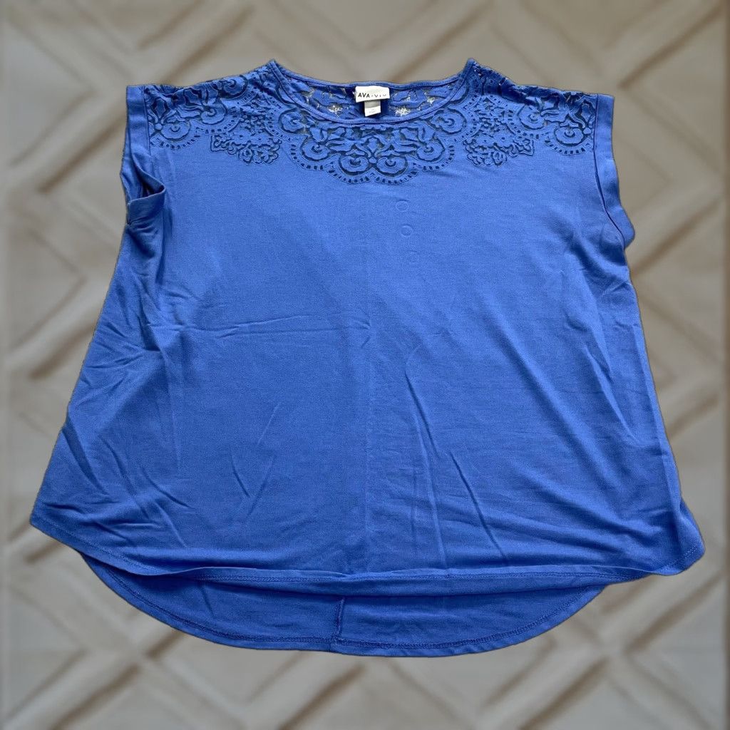Vintage Ava & Viv Blouse XL Blue Sleeveless Round Neck Lace Rayon Casual Womens Size XL / US 12-14 / IT 48-50 - 1 Thumbnail