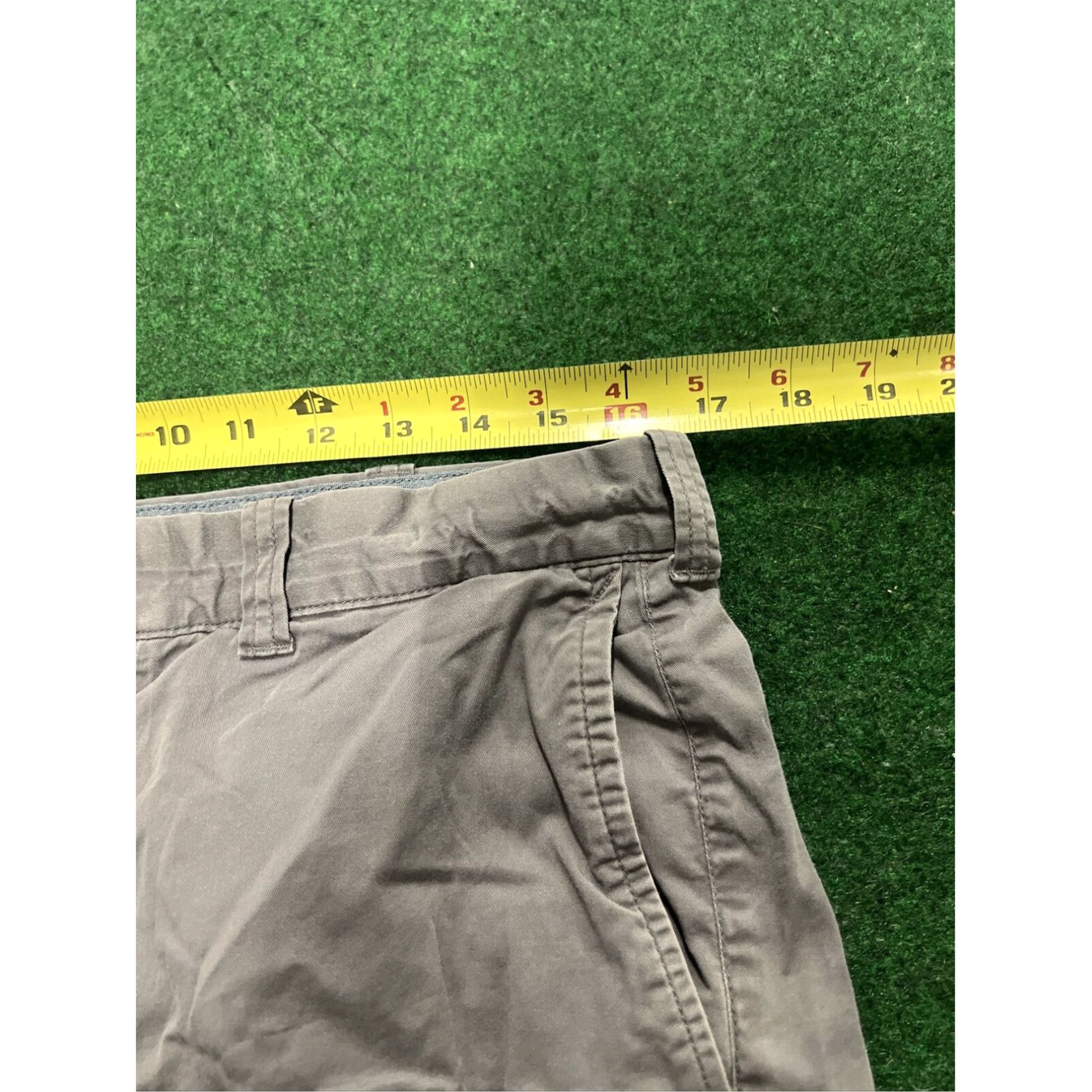 J.Crew J.Crew Shorts Adult 33 Gray Chino Stretch 10.5" Inseam Casual Preppy Mens Size US 33 - 6 Thumbnail