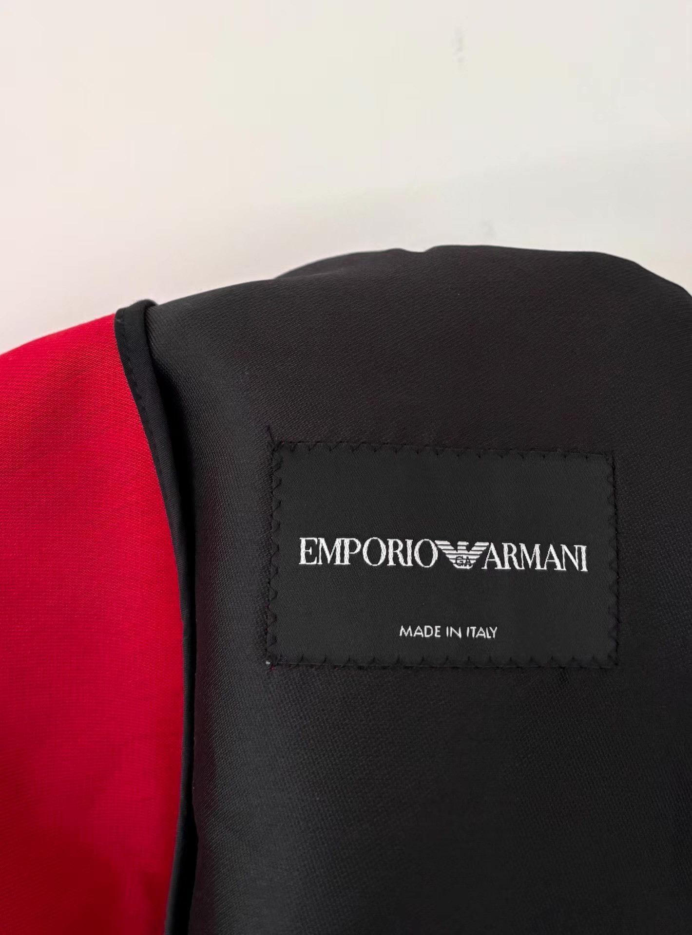 Emporio Armani Emporio Armani Men's Runway Red Jacket Ｑ21 Size US M / EU 48-50 / 2 - 6 Thumbnail