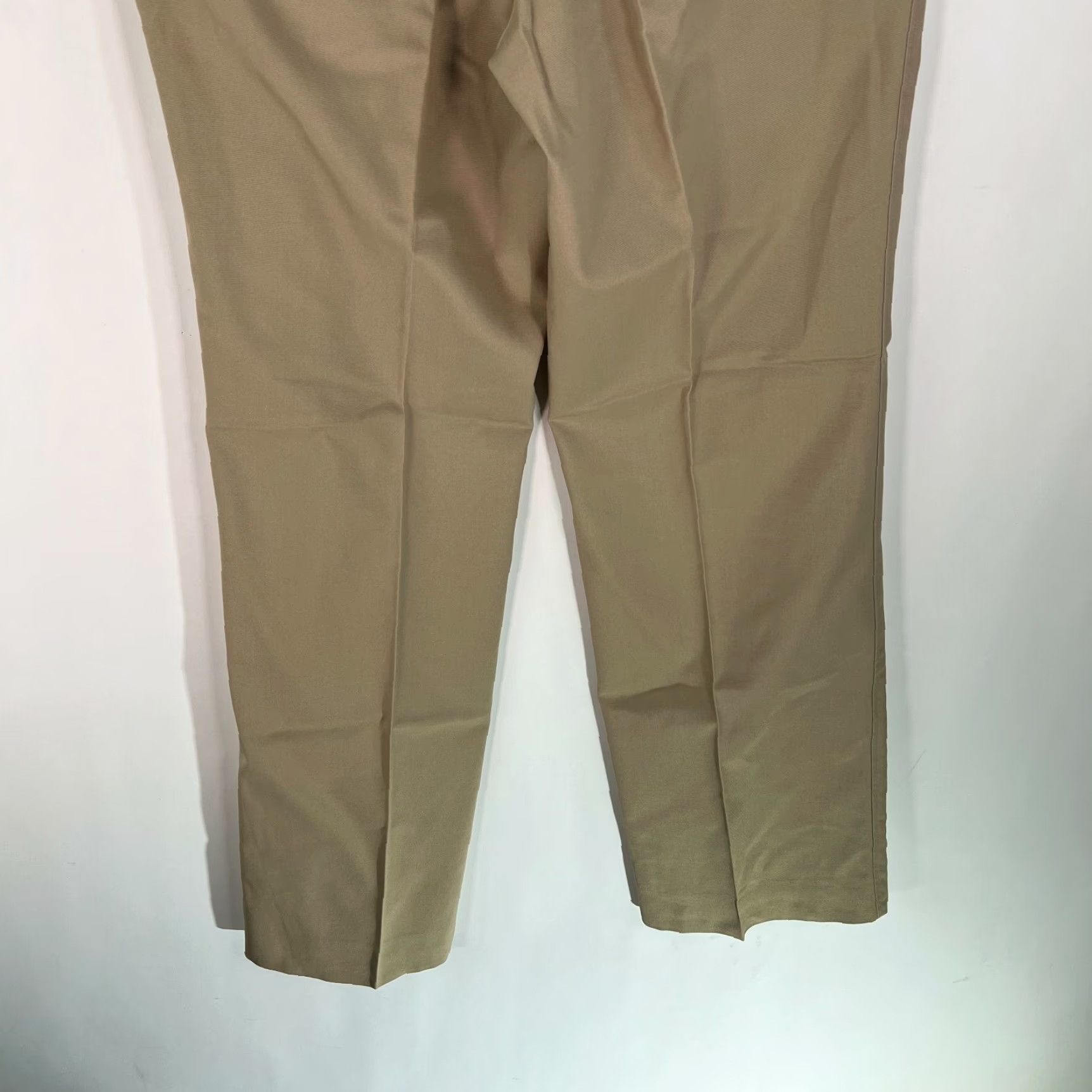 Vintage The Denver Mens Dress Pants Flat Front Khaki Beige 36X34 Regular Inseam 33in Beige NWT Mens Pants Size US 36 / EU 52 - 4 Thumbnail