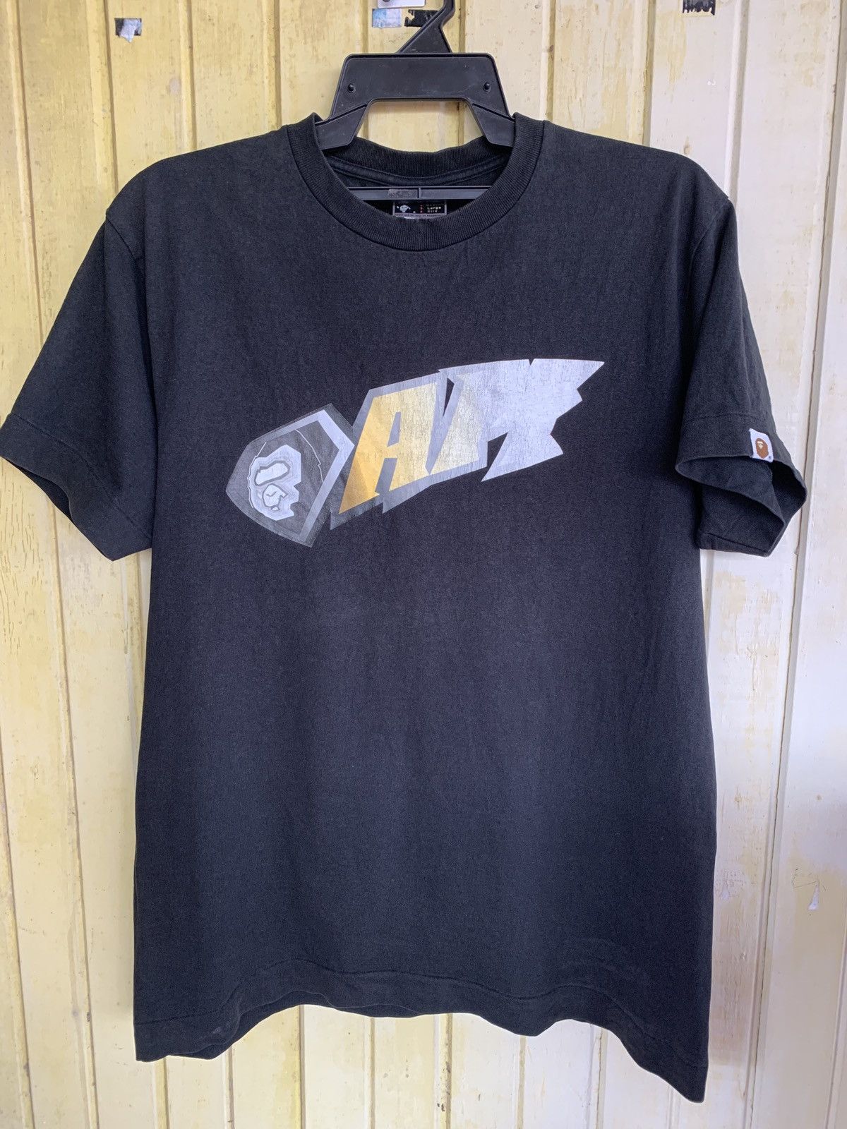 VINTAGE BAPE TSHIRT