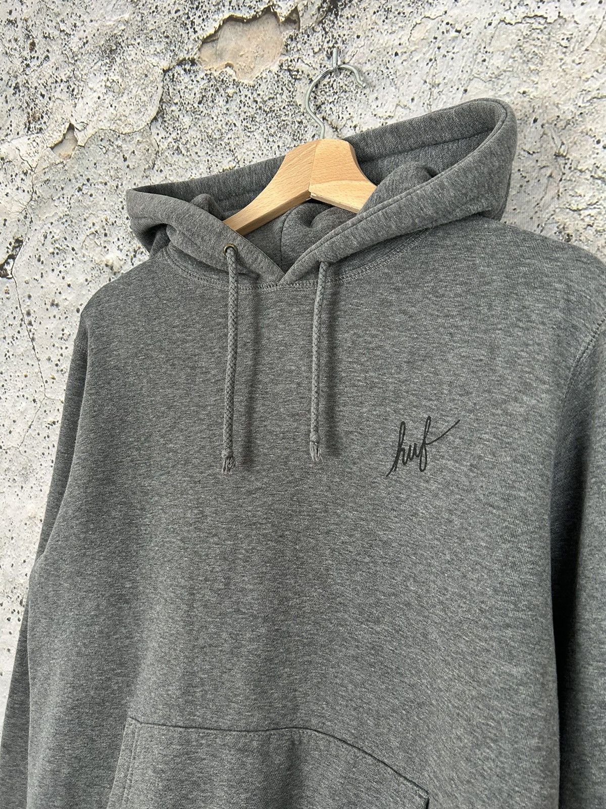 Huf Vintage HUF Skateboards Hoodie Streetwear Hype Rap Size US S / EU 44-46 / 1 - 4 Thumbnail