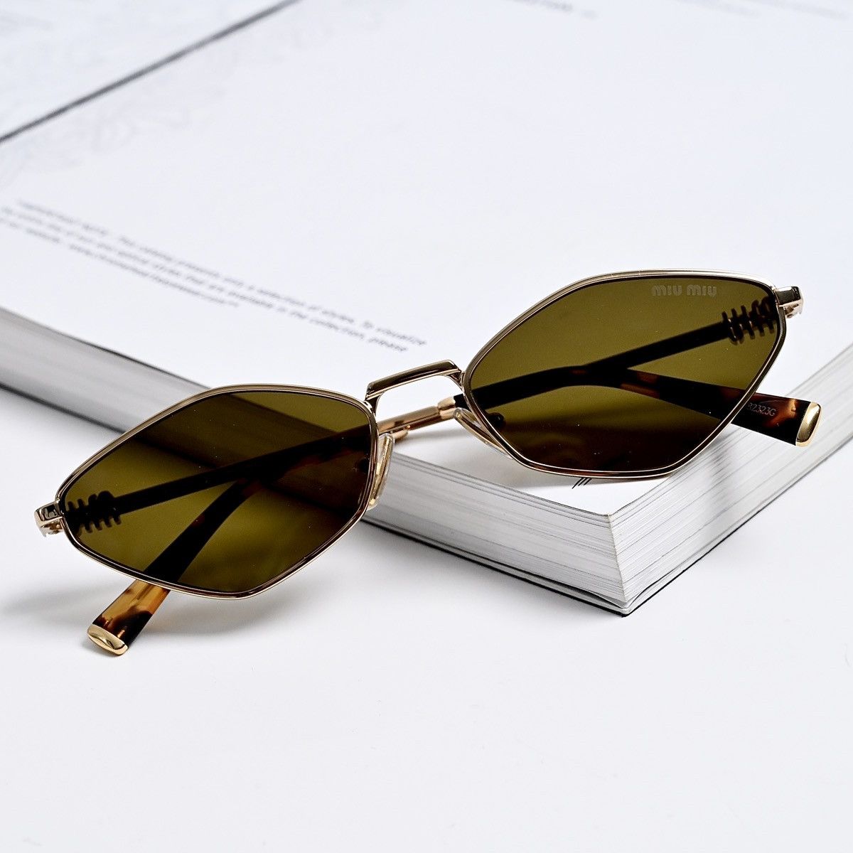 Miu Miu MIU MIU 0MU 0MU 56ZS SUNGLASSES Size ONE SIZE - 8 Thumbnail